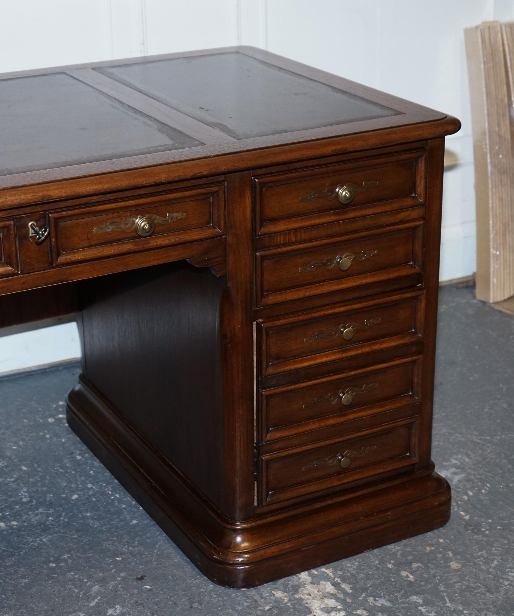 20th Century VINTAGE HEKMAN USA TWIN PEDESTAL DESK WiTH BROWN LEATHER TOP BRASS HANDLES For Sale