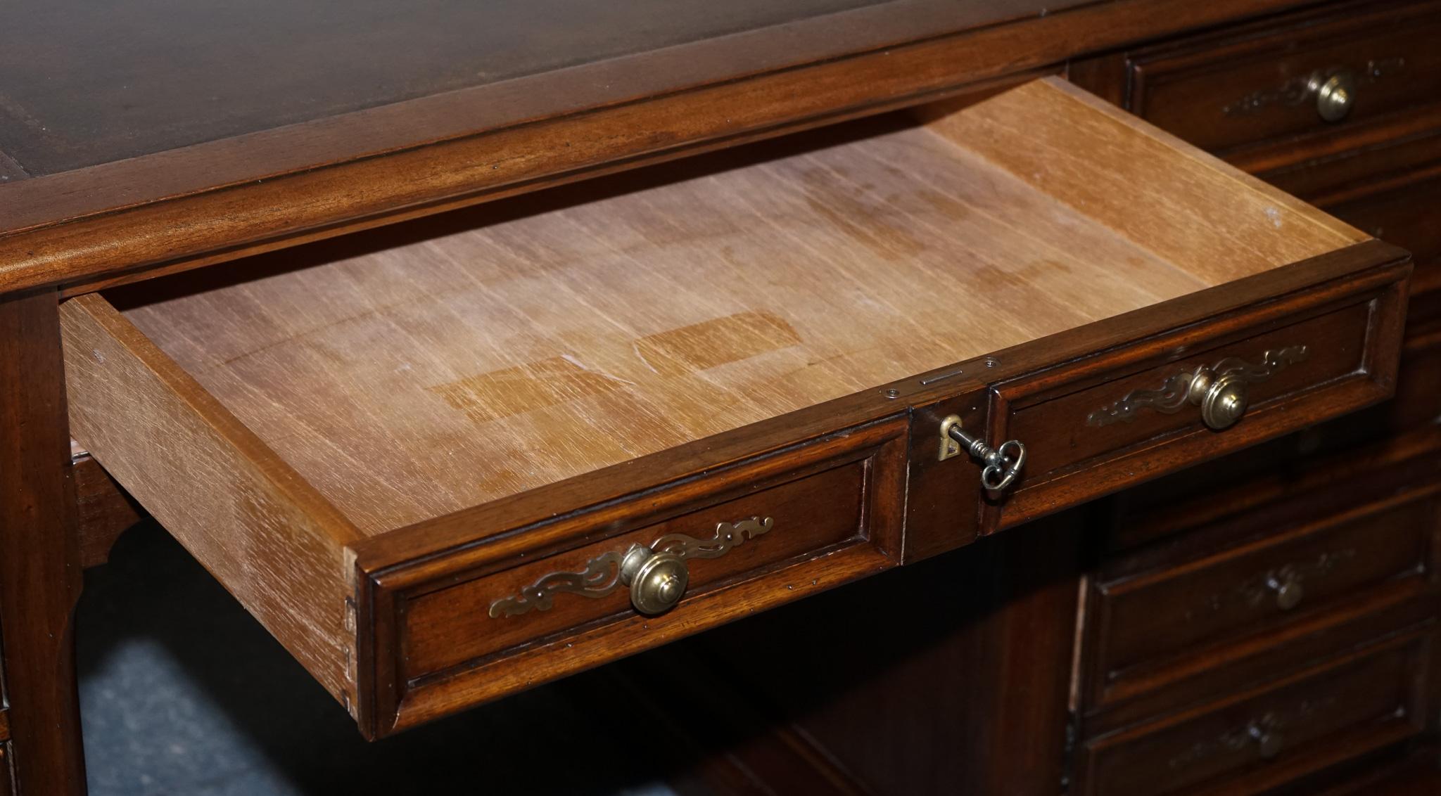 Leather VINTAGE HEKMAN USA TWIN PEDESTAL DESK WiTH BROWN LEATHER TOP BRASS HANDLES For Sale