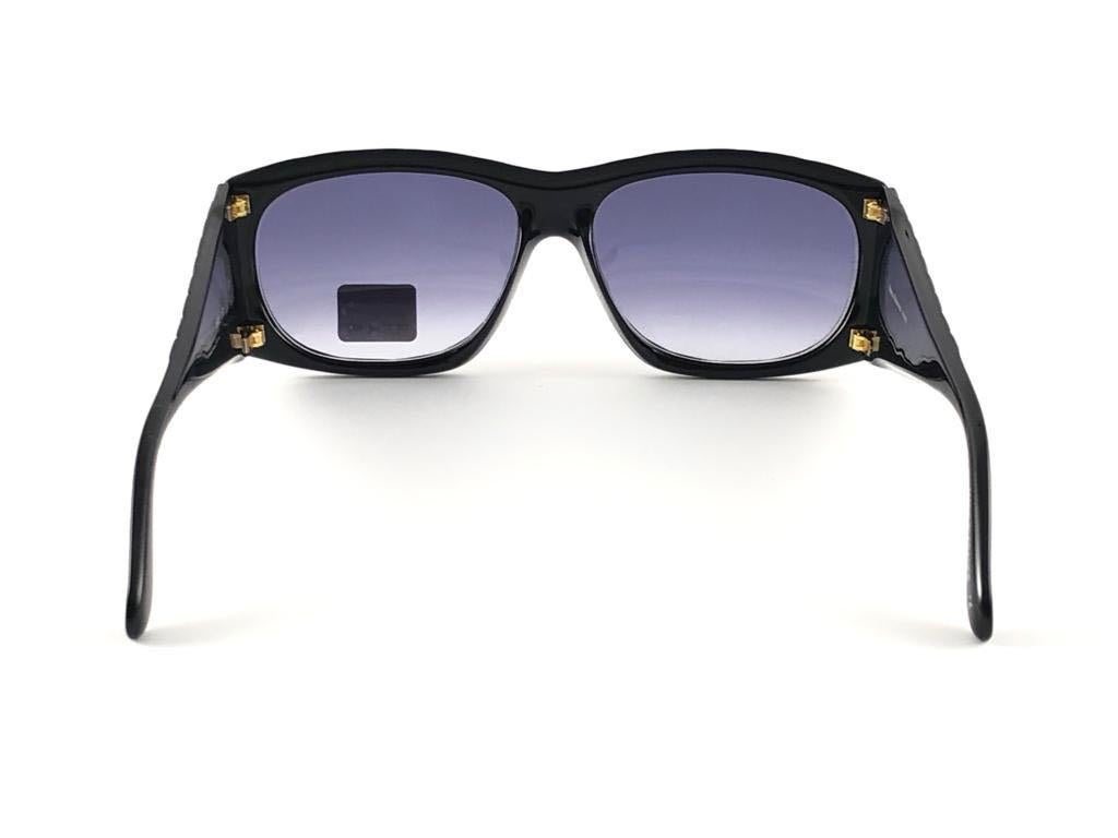 Vintage Helena Rubinstein Black & Rhinestones Quilted Sunglasses France For Sale 4