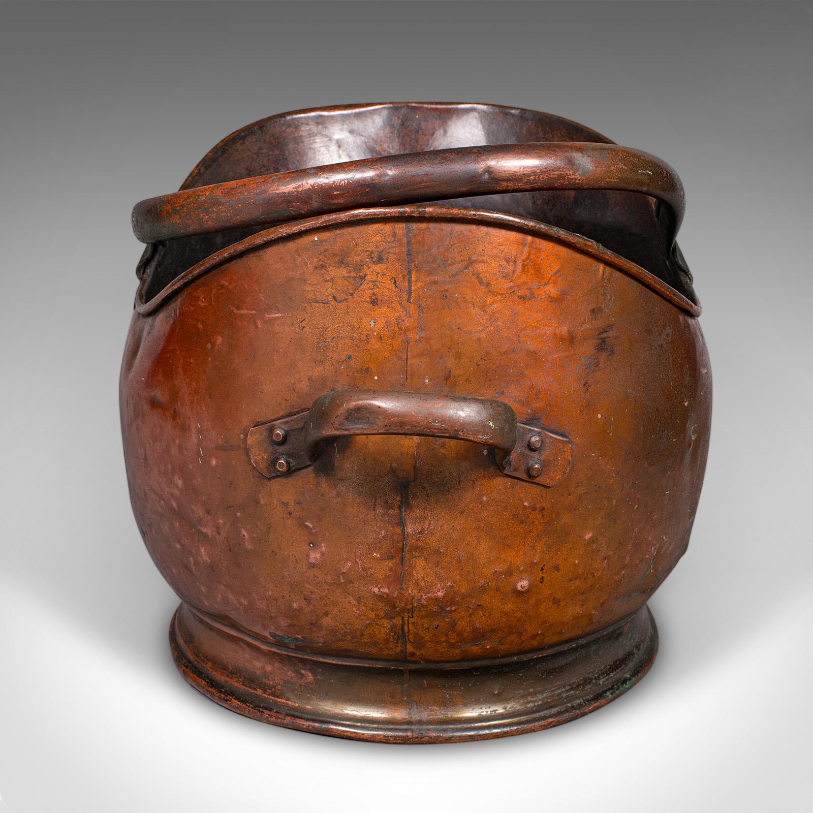 Vintage Helmet Coal Scuttle, English Copper, Fireside Basket, Victorian Revival In Good Condition For Sale In Hele, Devon, GB