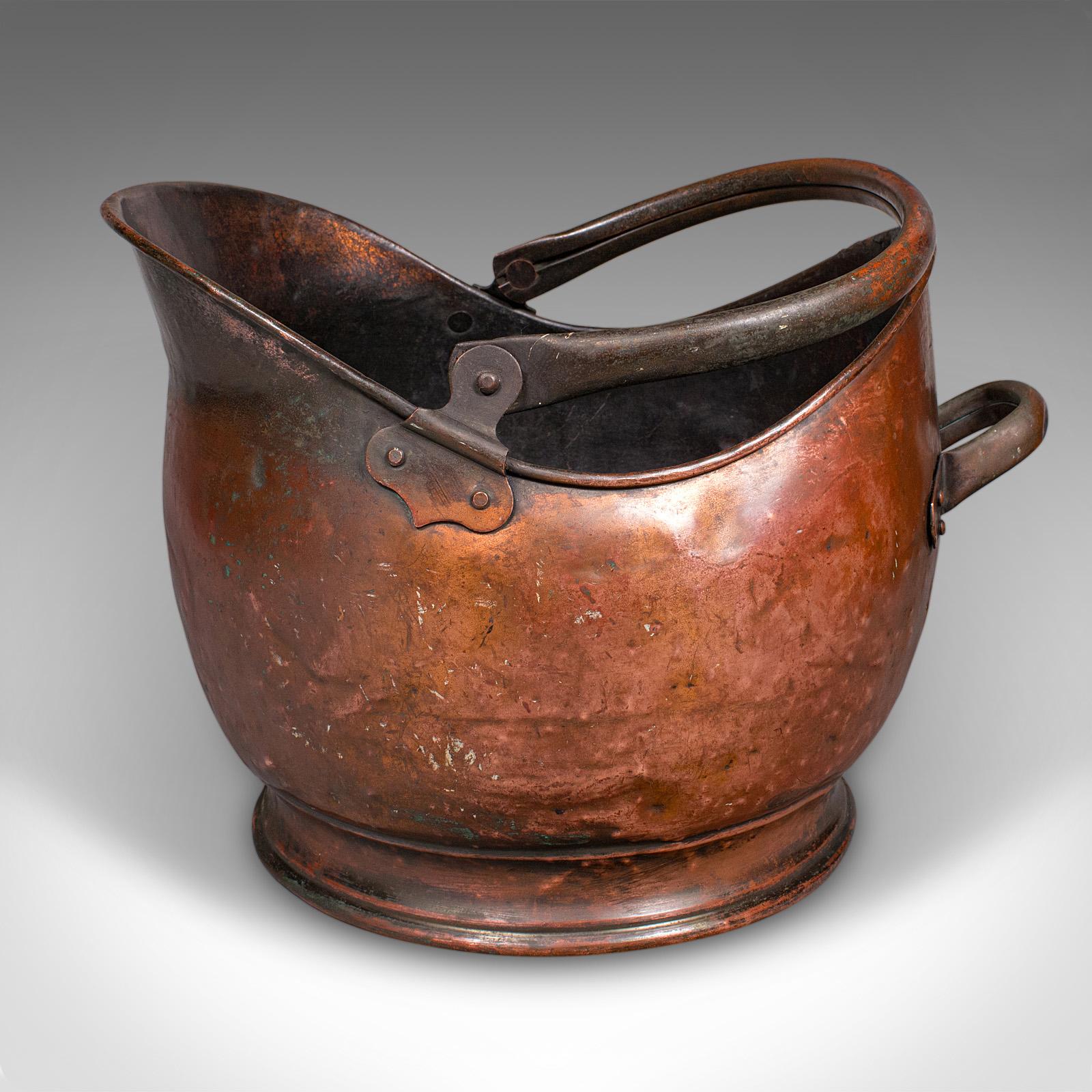 Mid-20th Century Vintage Helmet Coal Scuttle, English Copper, Fireside Basket, Victorian Revival For Sale