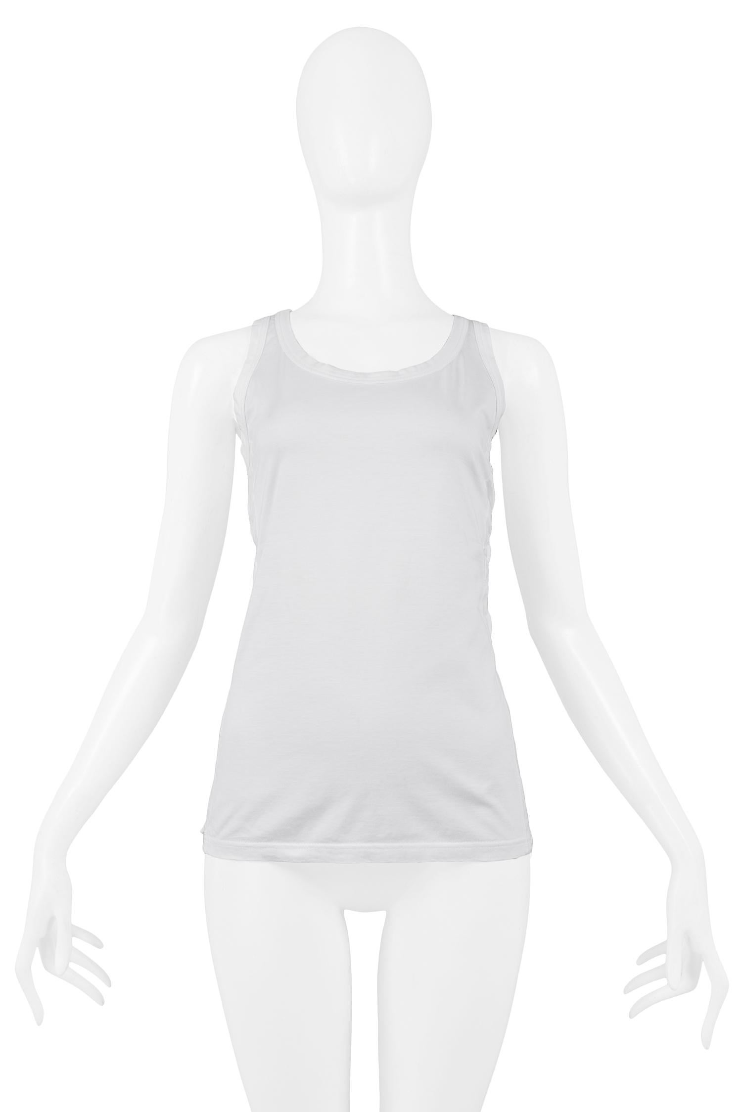 Vintage Helmut Lang white cotton tank top with lacing at sides. Collection 2001.

Excellent Vintage Condition.

Size 42