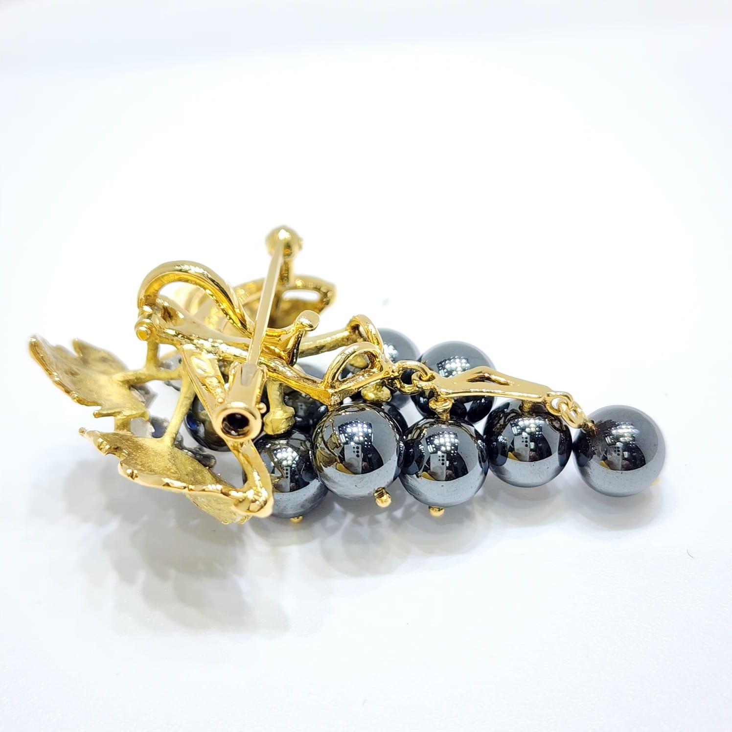 Grezzo Spilla e ciondolo d'epoca in ematite e diamanti in oro giallo 18 ct. in vendita