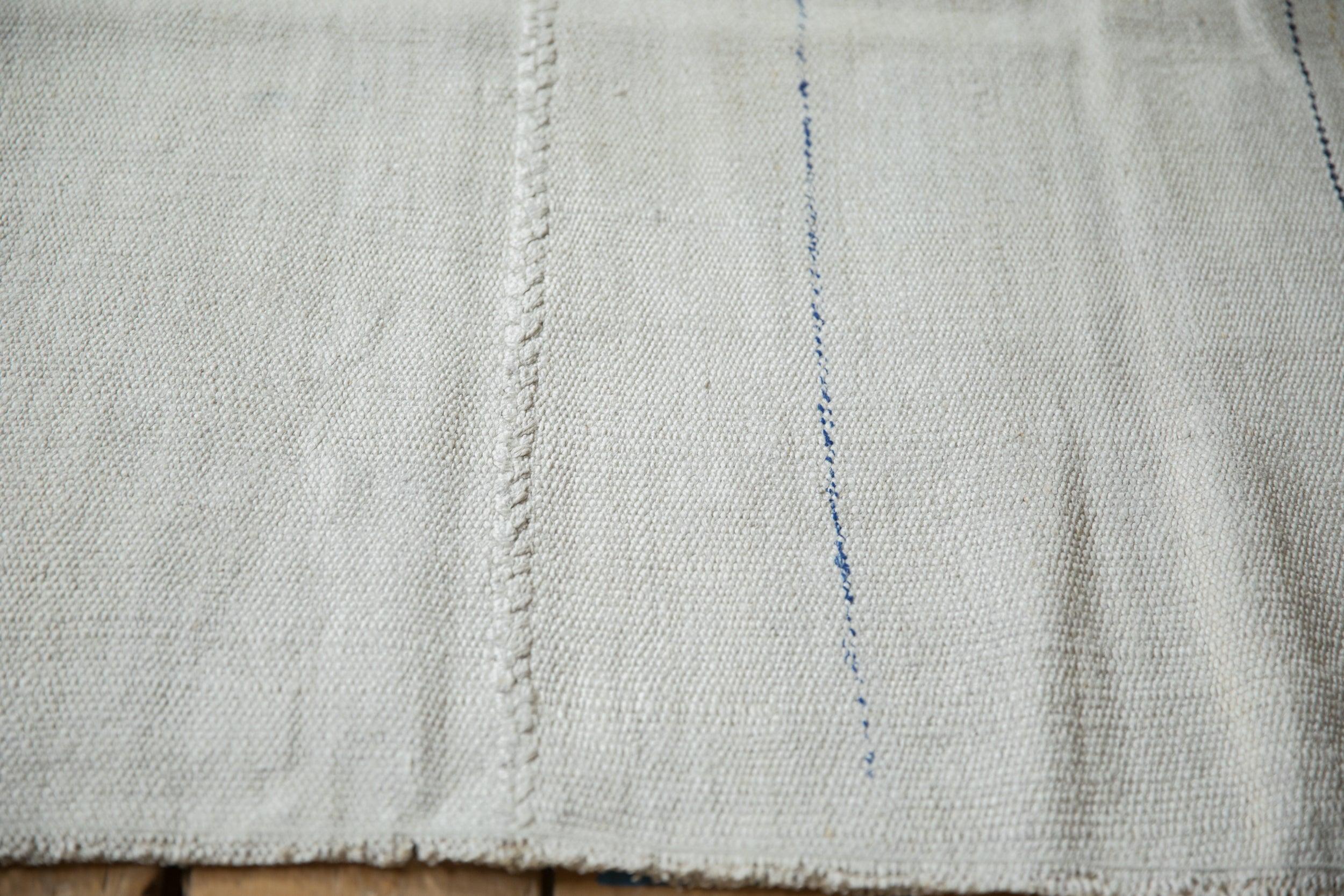 Vintage Hemp Kilim Rug (Handgewebt) im Angebot