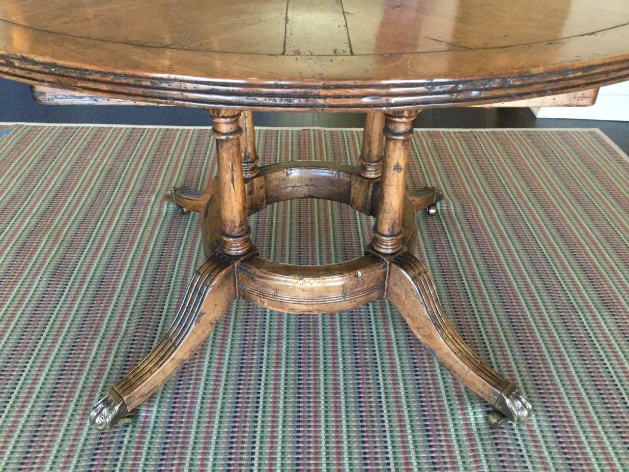 Vintage Hendredon Round or Oblong Cherry Dining Table with 3 Leaves In Good Condition In Hopewell, NJ