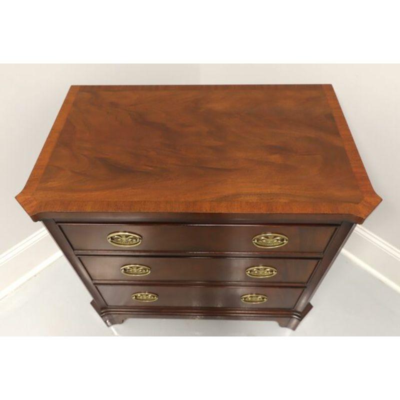 HENKEL HARRIS 198 29 Banded Mahogany Nightstand / Bedside Chest In Good Condition In Charlotte, NC