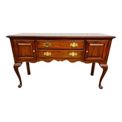 Buffet vintage di Henkel Harris in ciliegio Queen Anne