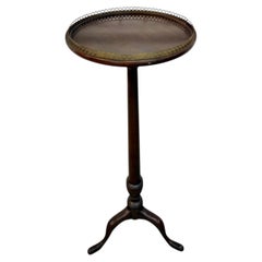 Vintage Henkel Harris Mahogany Queen Anne Pedestal