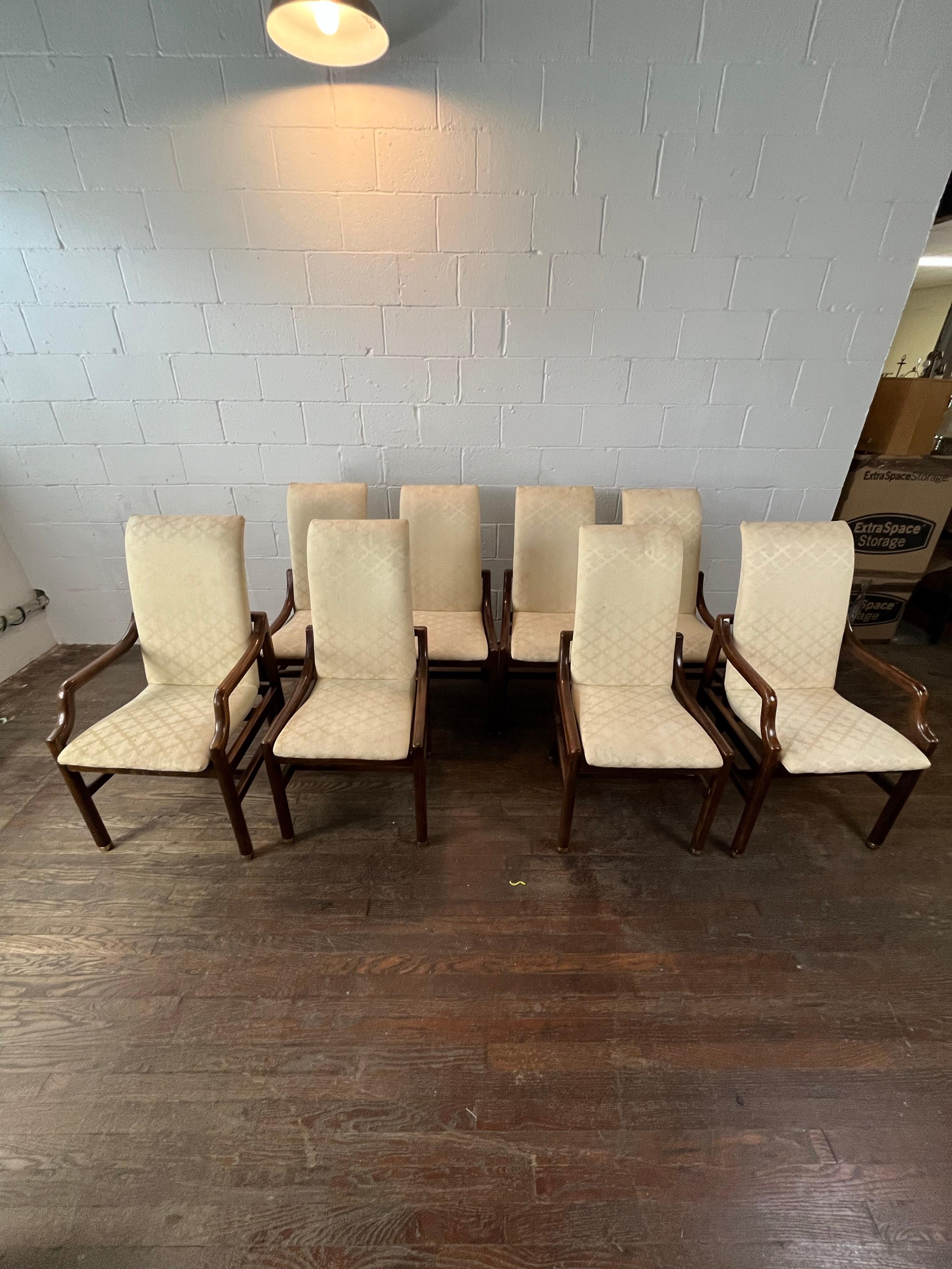 Vintage Henredon Dining Chairs in Walnut set of 8 In Good Condition For Sale In W Allenhurst, NJ