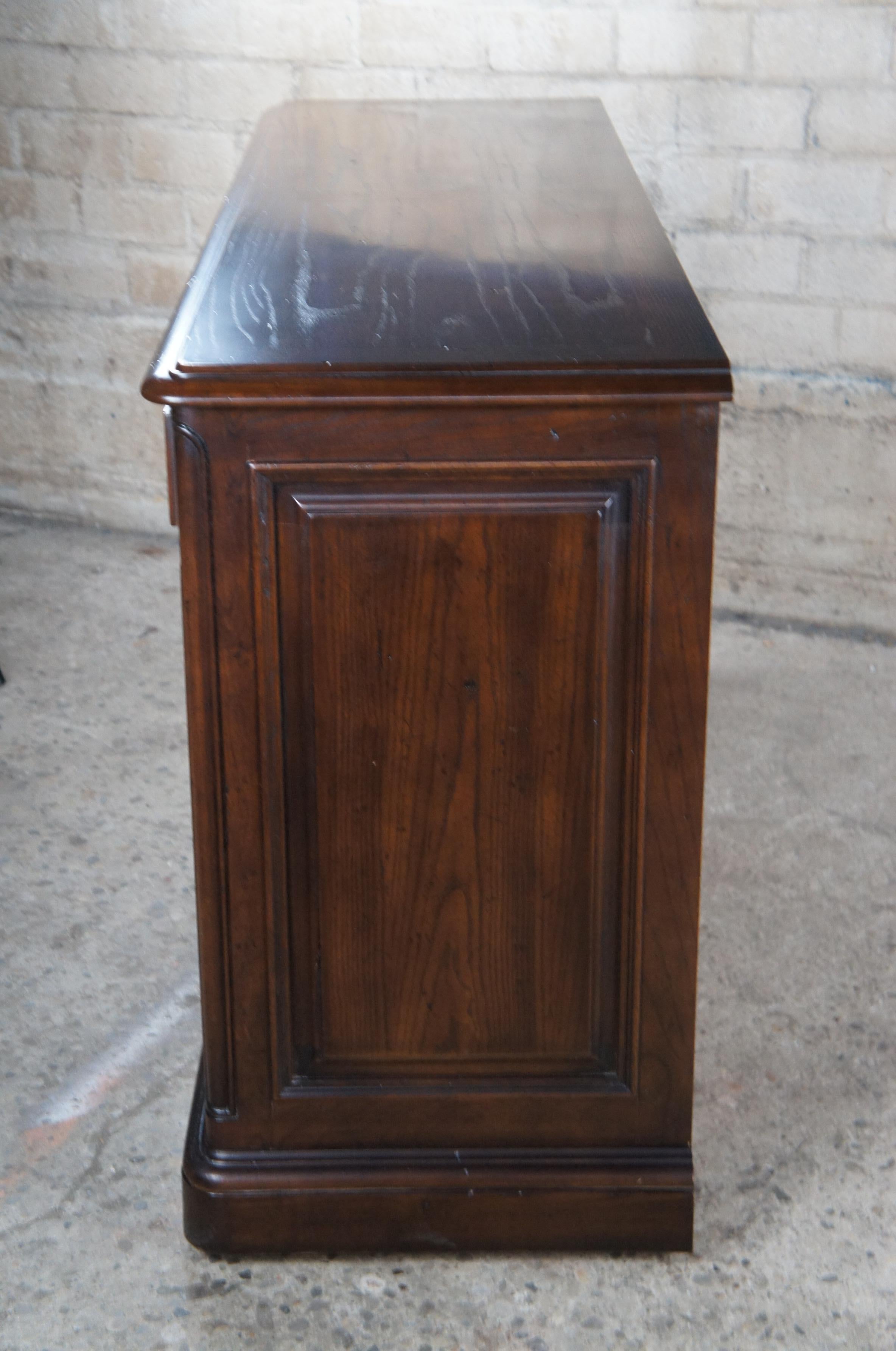 Vintage Henredon Quattro Secoli Paese Francese Credenza Buffet Provinciale in Oak in vendita 3