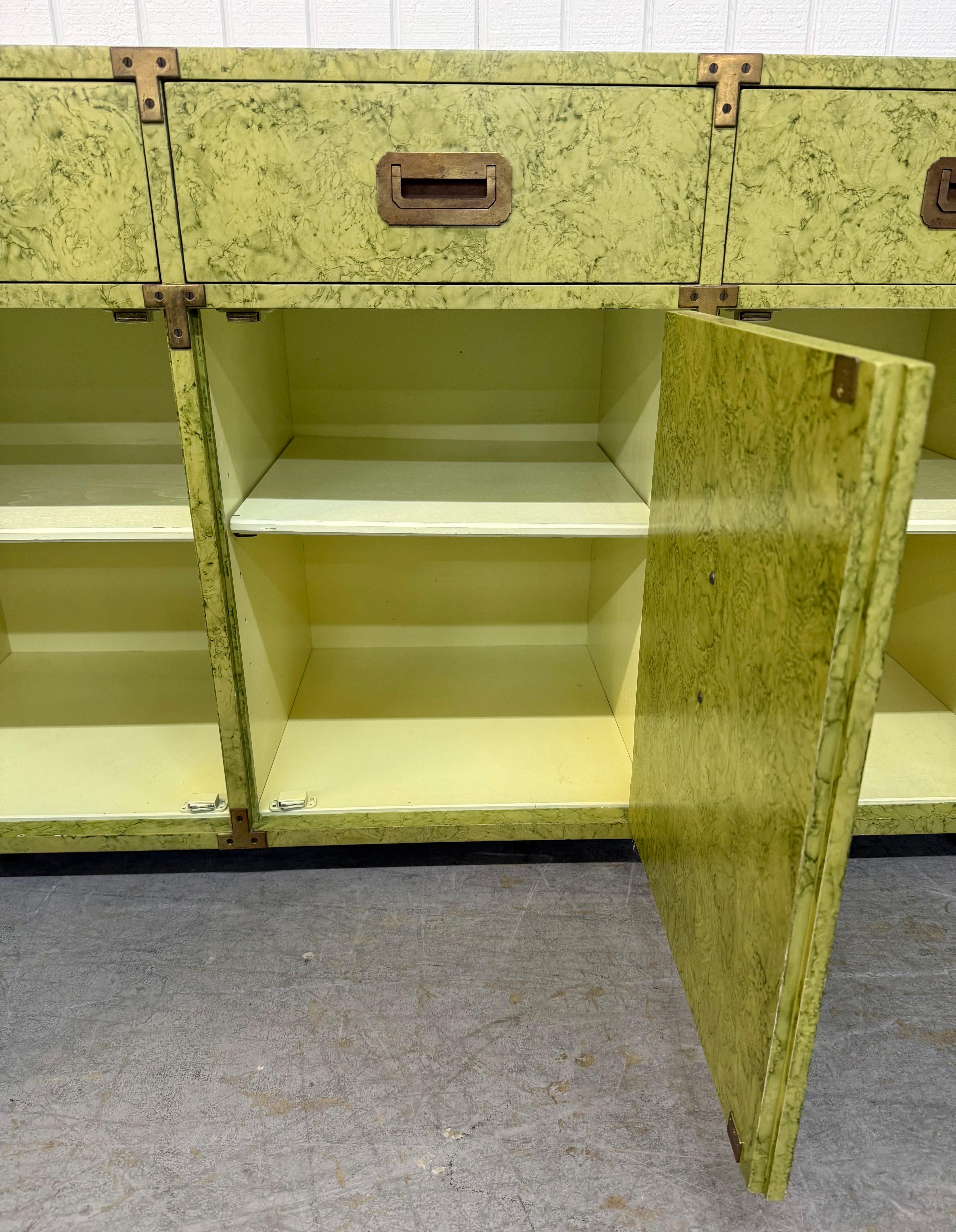 Vintage Henredon Greene & Greene Greene & Greene Campaigner Sideboard in vendita 4