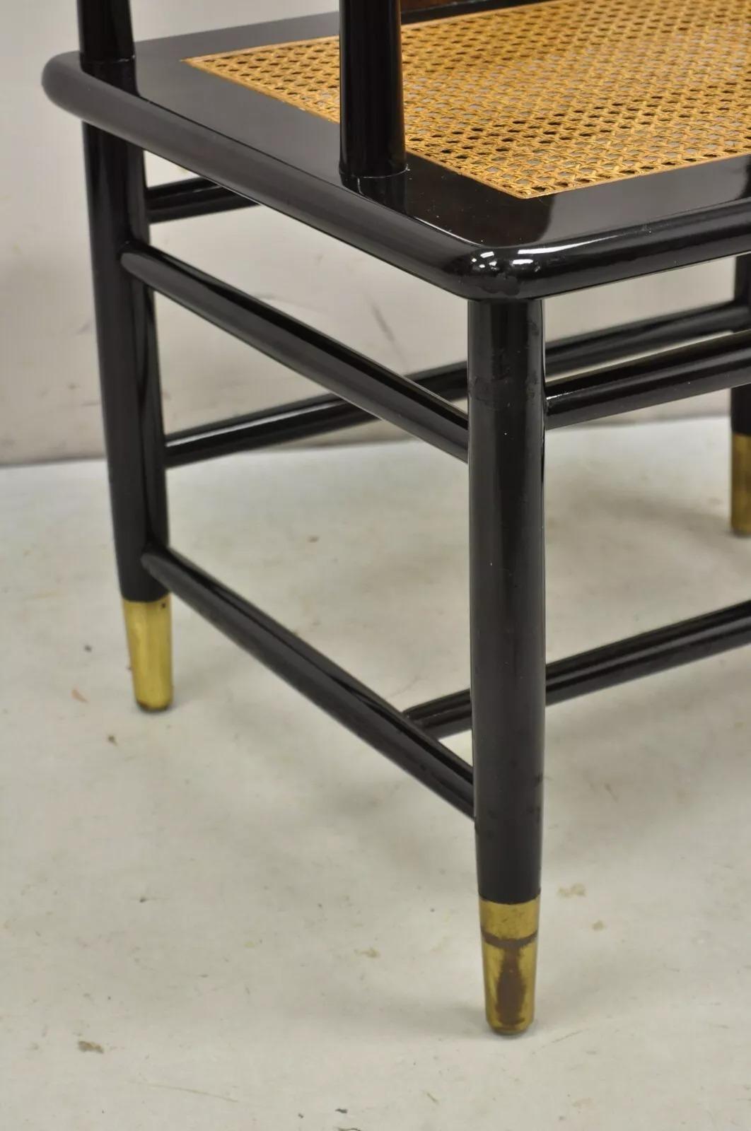 Vintage Henredon Scene 3 Oriental Black Lacquer Asian Horseshoe Chair - Single In Good Condition For Sale In Philadelphia, PA