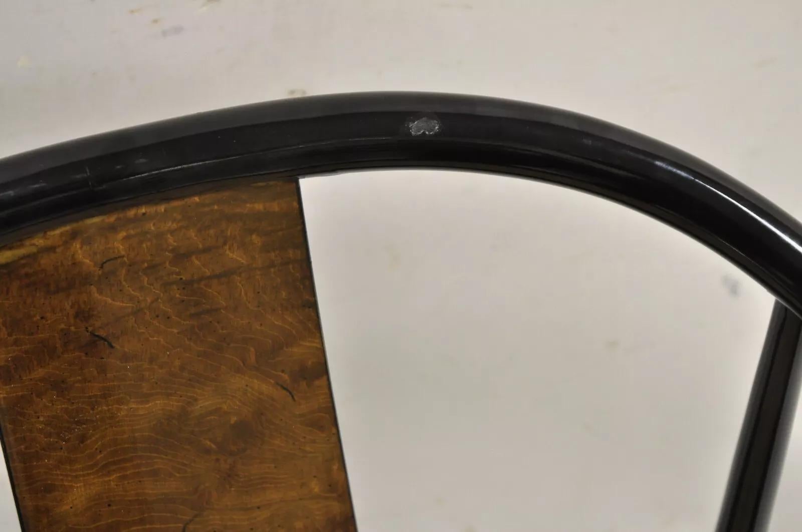 Vintage Henredon Scene 3 Oriental Black Lacquer Asian Horseshoe Chair - Single For Sale 1