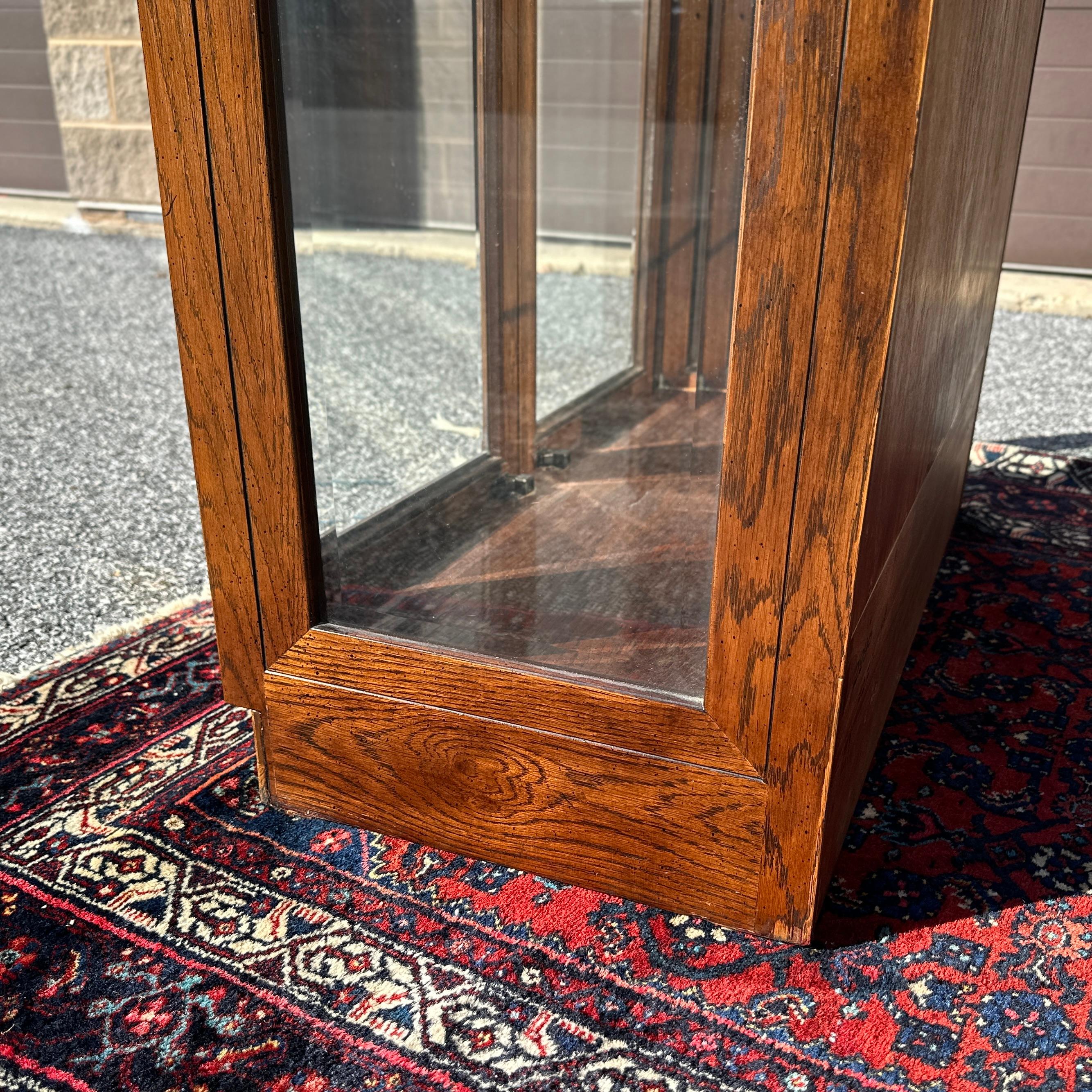 Vintage Henredon Scene One Campaign Style Lighted Curio Display Cabinet Bookcase 1