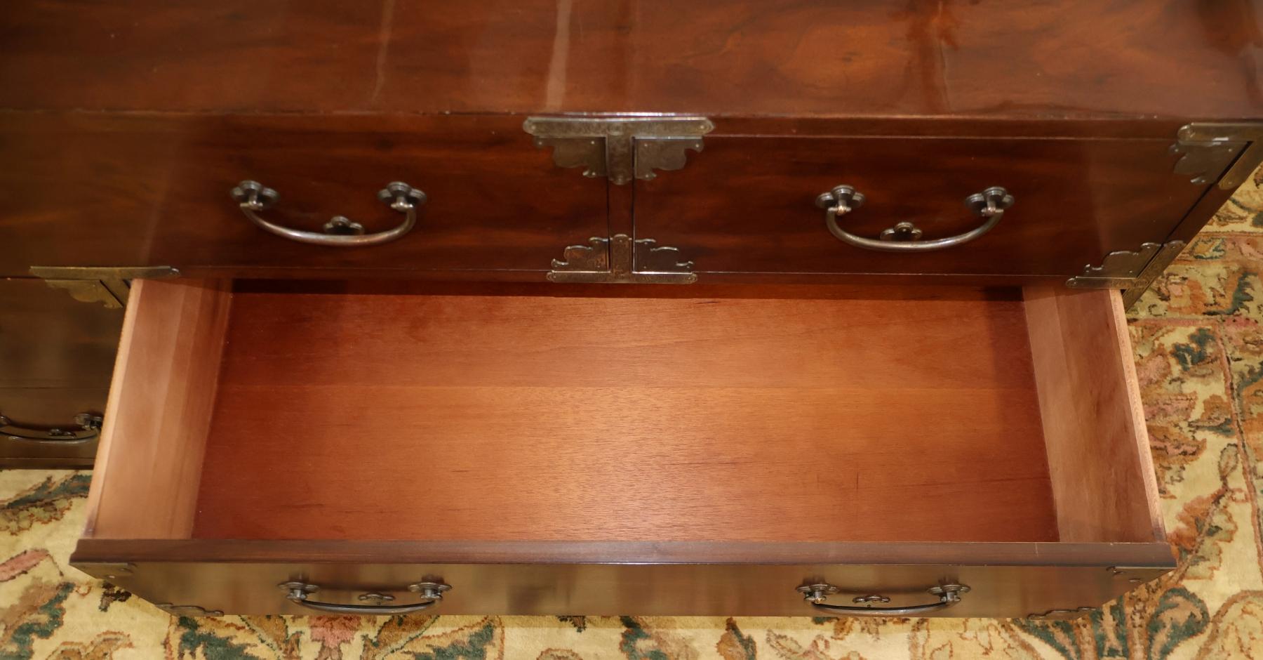 Vintage Henredon Tansu Asian Campaign Style Chest of Drawers Dresser For Sale 7