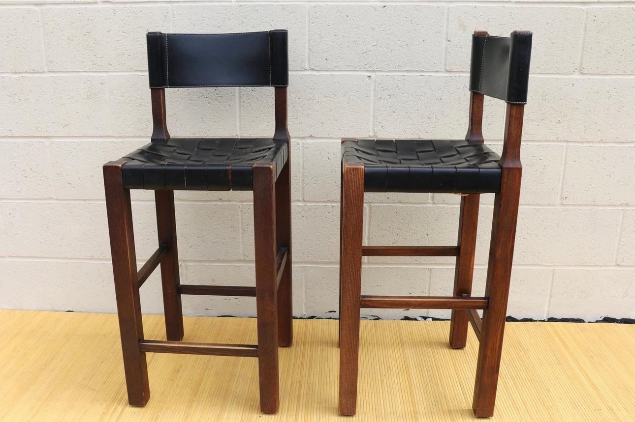 Vintage Henry Beguelin Sgabello Nestor Cuoio Incrociato Bar Stool Set of Four In Good Condition For Sale In North Hollywood, CA