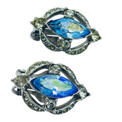 HENRY BOGOFF firmato in argento con strass blu, orecchini a clip di design