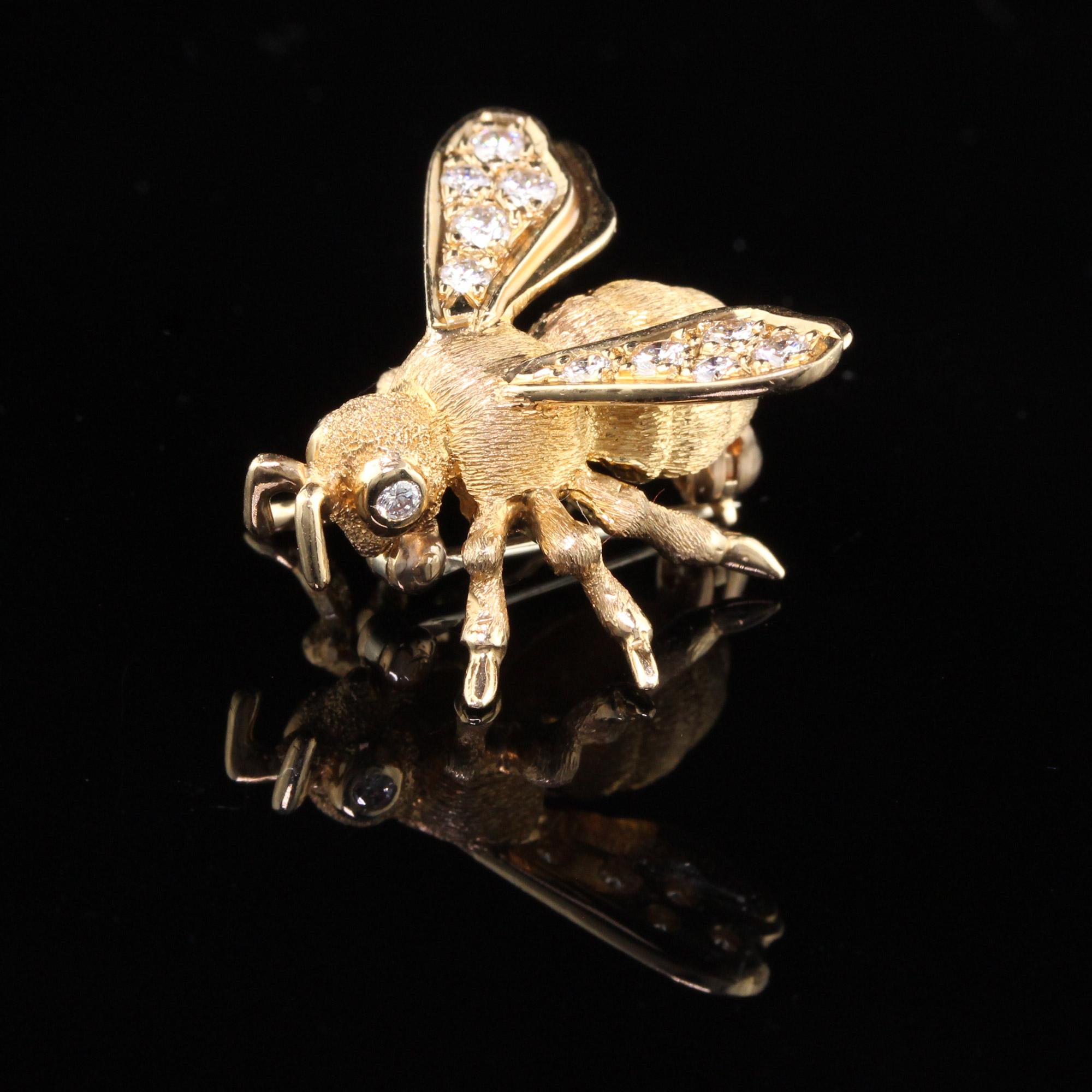 Vintage Henry Dankner 14 Karat Yellow Gold Diamond Bee Brooch Pin In Excellent Condition In Great Neck, NY