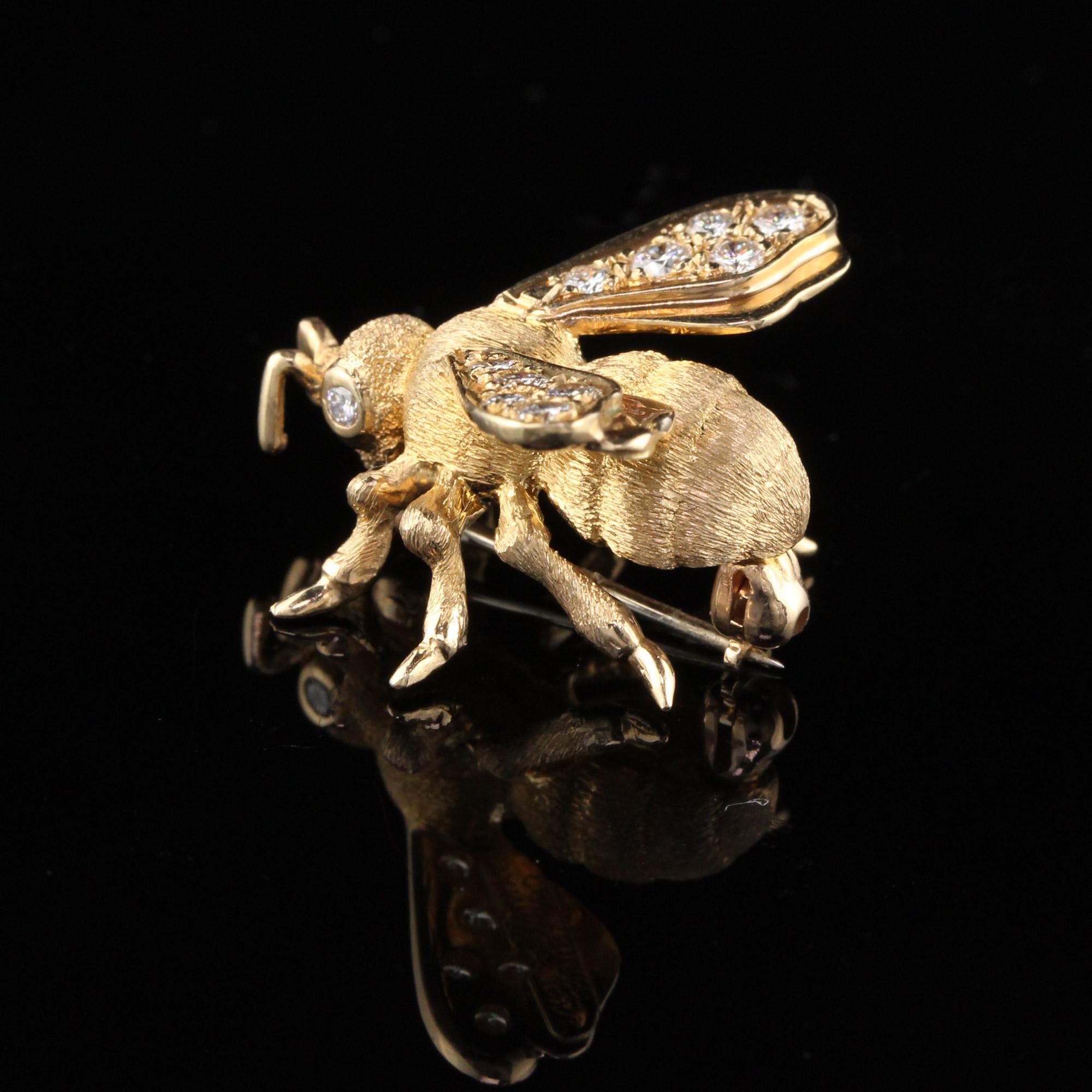 Women's or Men's Vintage Henry Dankner 14 Karat Yellow Gold Diamond Bee Brooch Pin