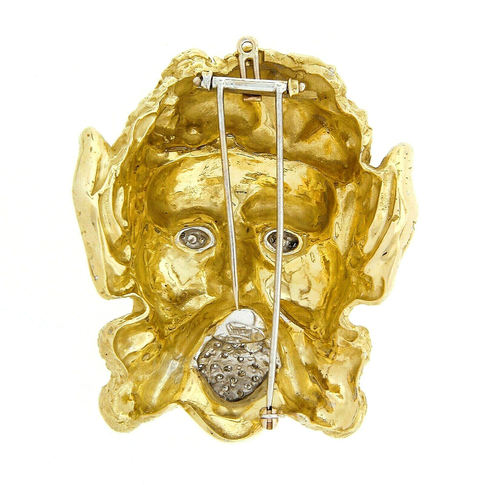 Henry Dunay 18 Karat Gold Greek God Poseidon Mythology Round Diamond Brooch In Excellent Condition In Montclair, NJ