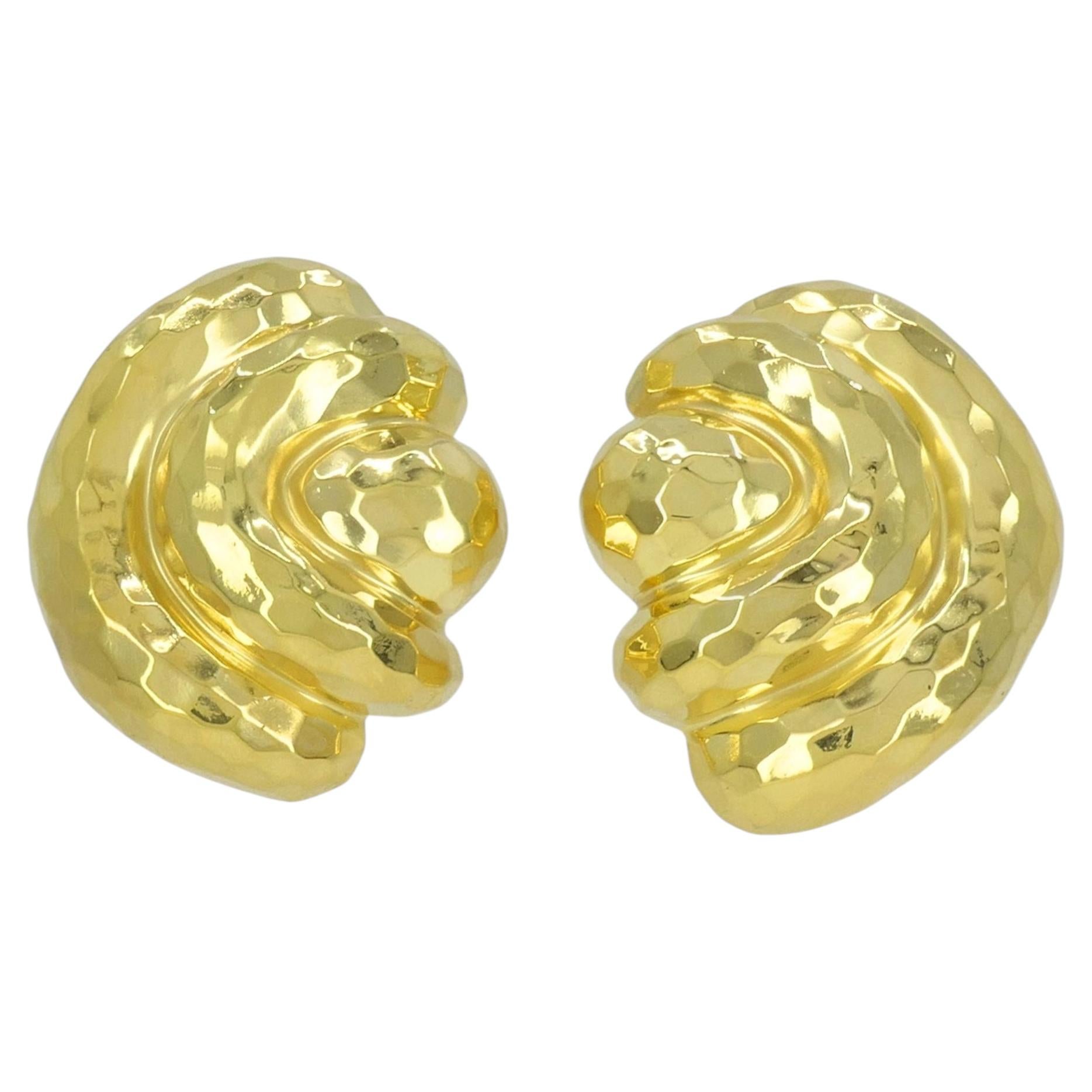 Pre-owned Henry Dunay Vintage  18k Gold Hammered Shell Motif Clip Earrings In Multi