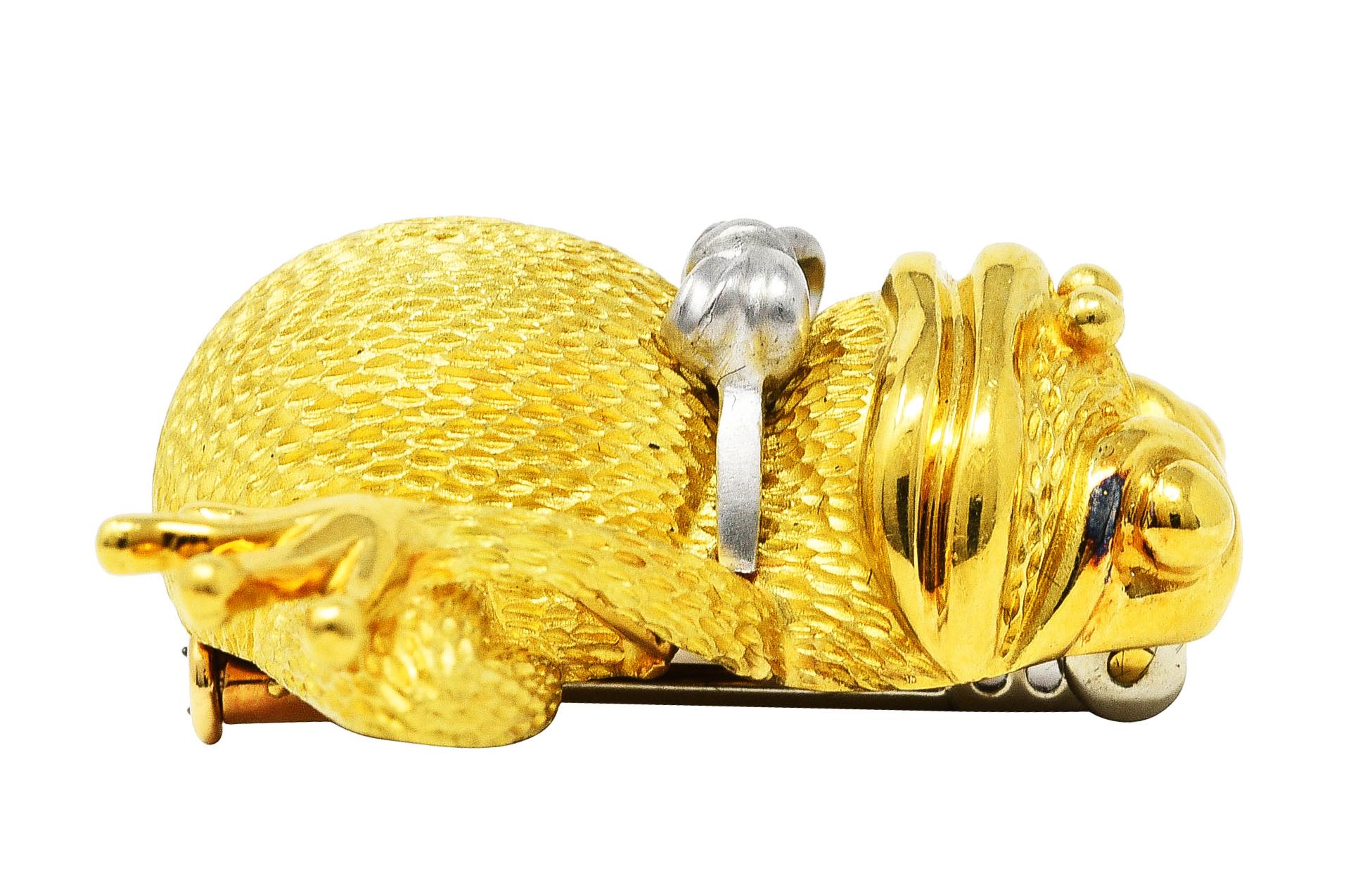 Women's or Men's Vintage Henry Dunay Platinum 18 Karat Yellow Gold Frog Brooch