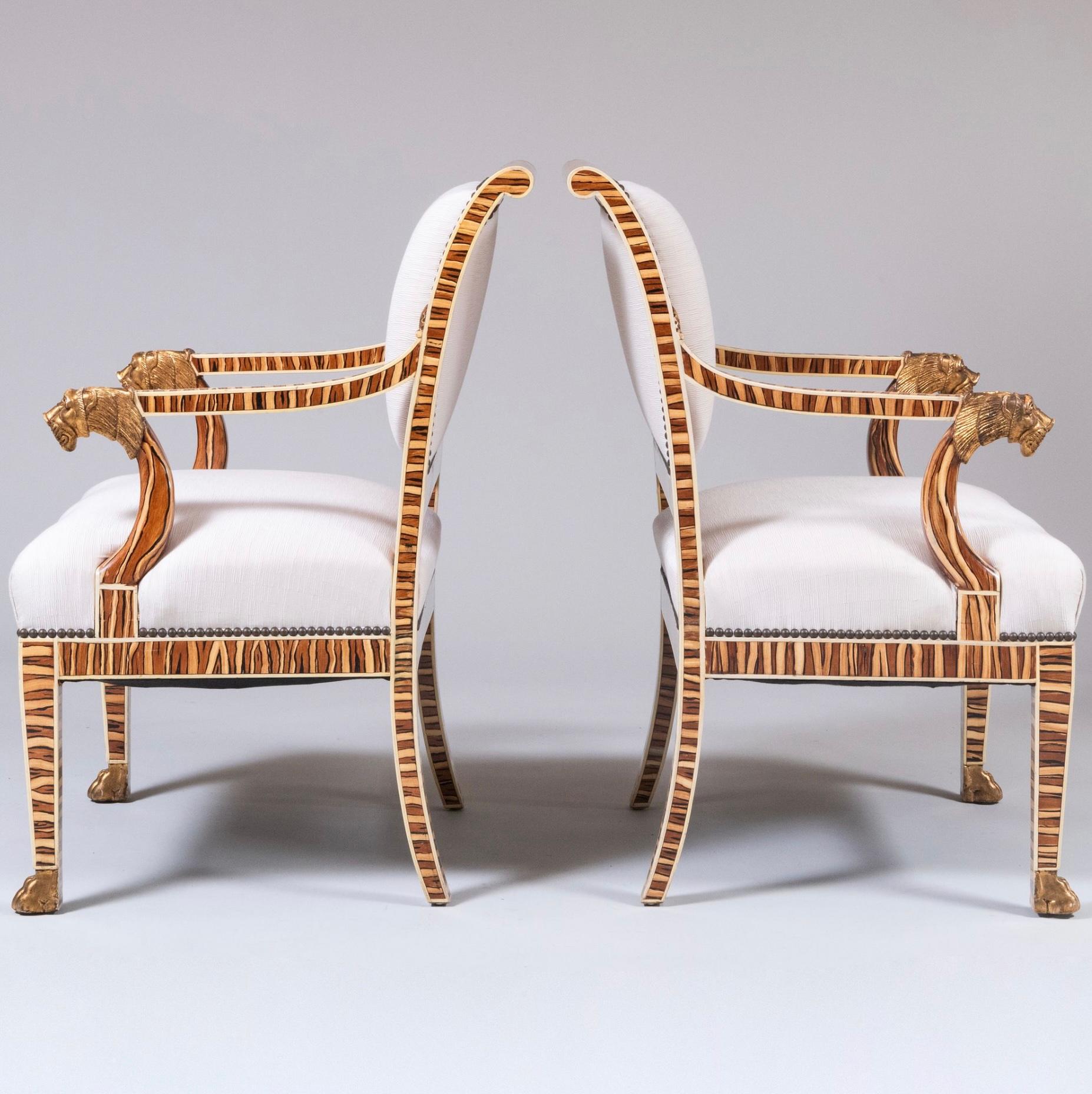 Henry P. Urban Chairs, Vintage  Mit geschnitzten Rahmen & Fauxpaint (amerikanisch) im Angebot