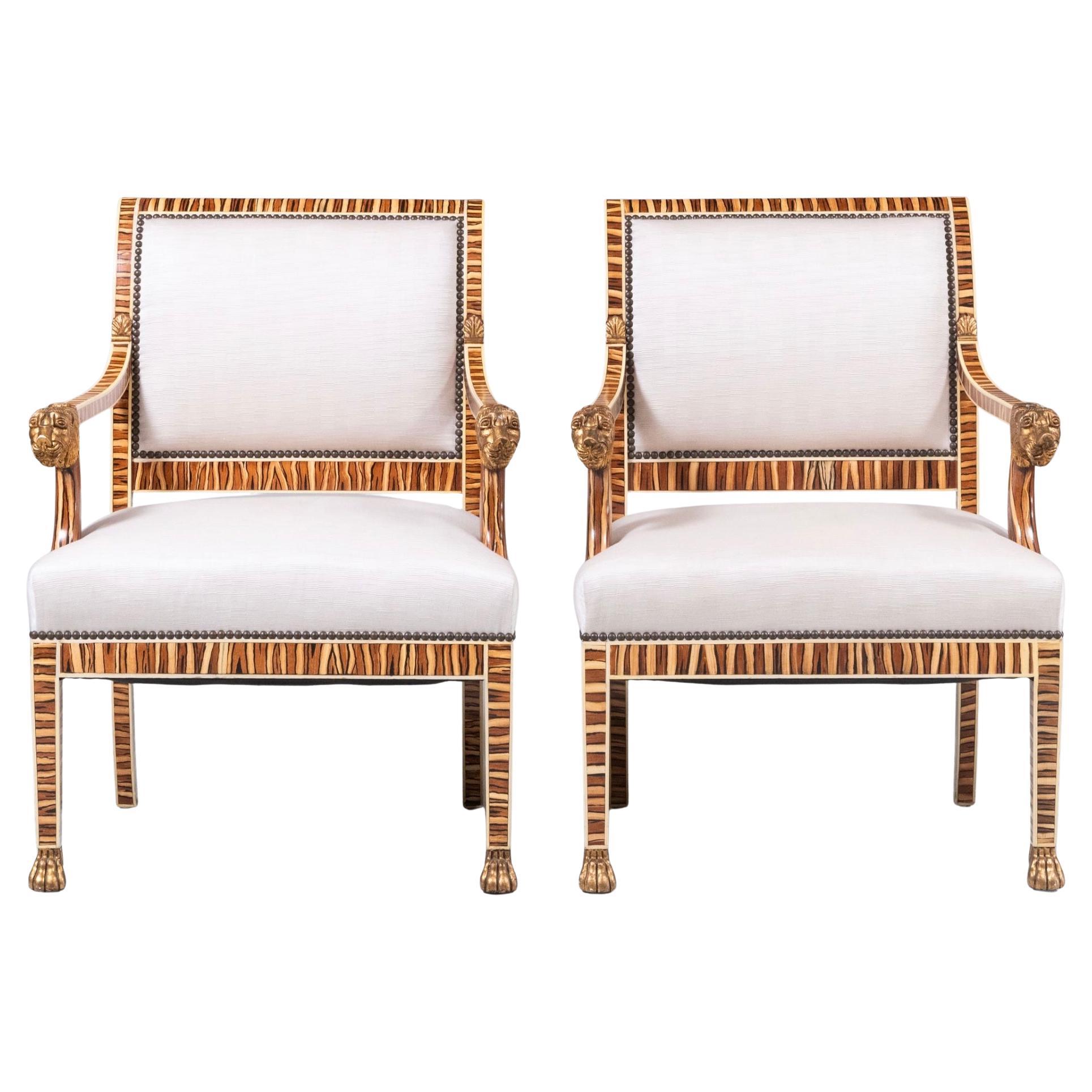 Henry P. Urban Chairs, Vintage  Mit geschnitzten Rahmen & Fauxpaint im Angebot