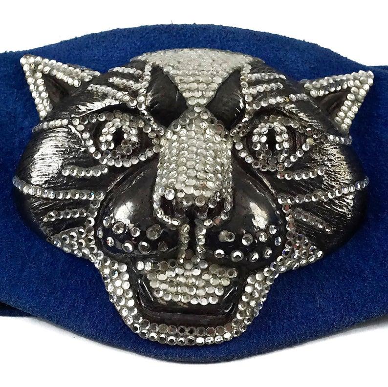 Vintage HENRYKS BIJOUX VIENNE Jewelled Leopard Head Blue Suede Wide Belt For Sale 1