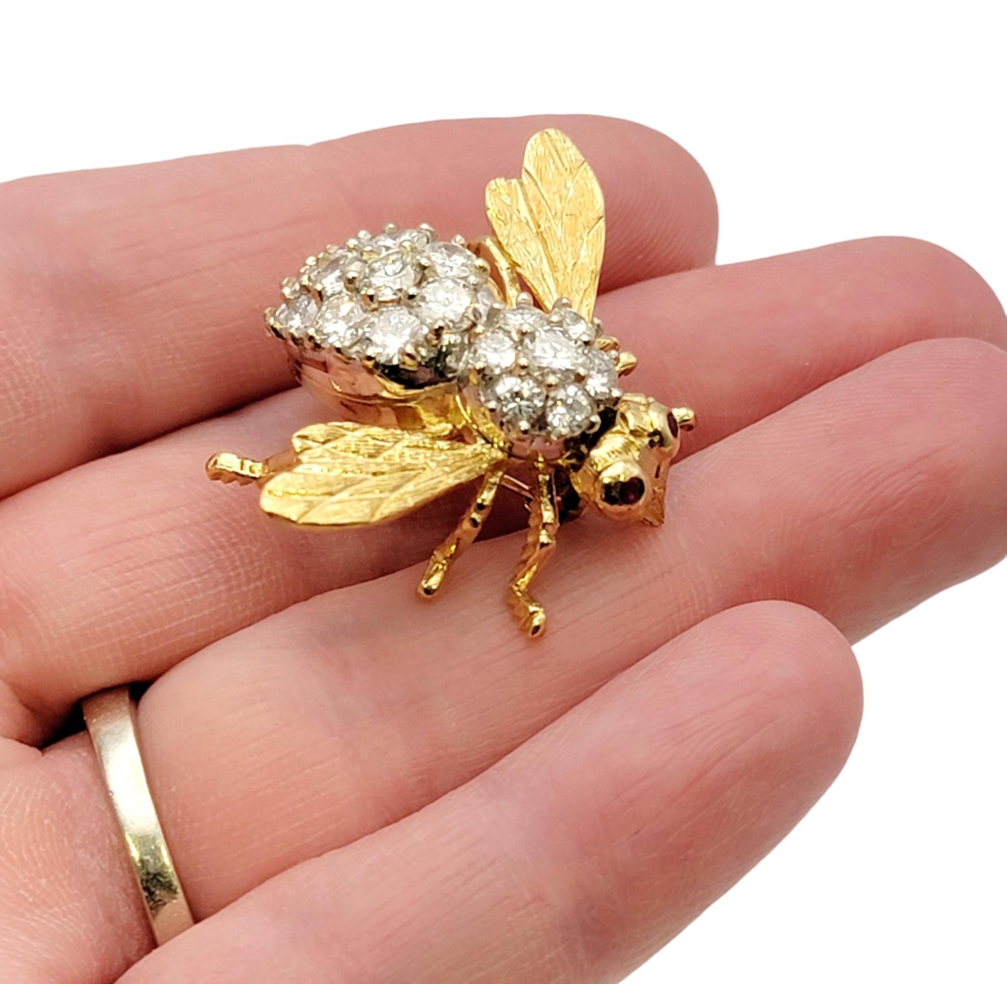 Vintage Herbert Rosenthal Diamond and Ruby 3D Bee Brooch in 18 Karat Yellow Gold For Sale 6