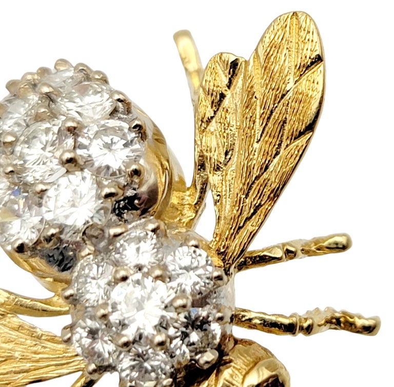 Vintage Herbert Rosenthal Diamond and Ruby 3D Bee Brooch in 18 Karat Yellow Gold For Sale 3