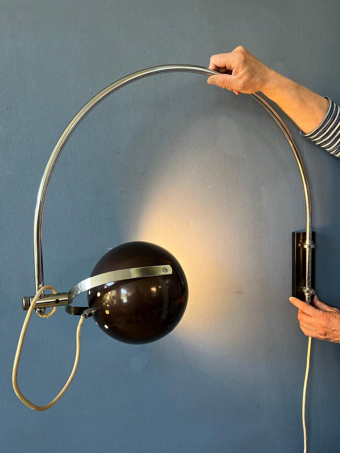 Vintage Herda Eyeball Space Age Chrome Wall Arc Lamp Light, 1970s  In Excellent Condition For Sale In ROTTERDAM, ZH