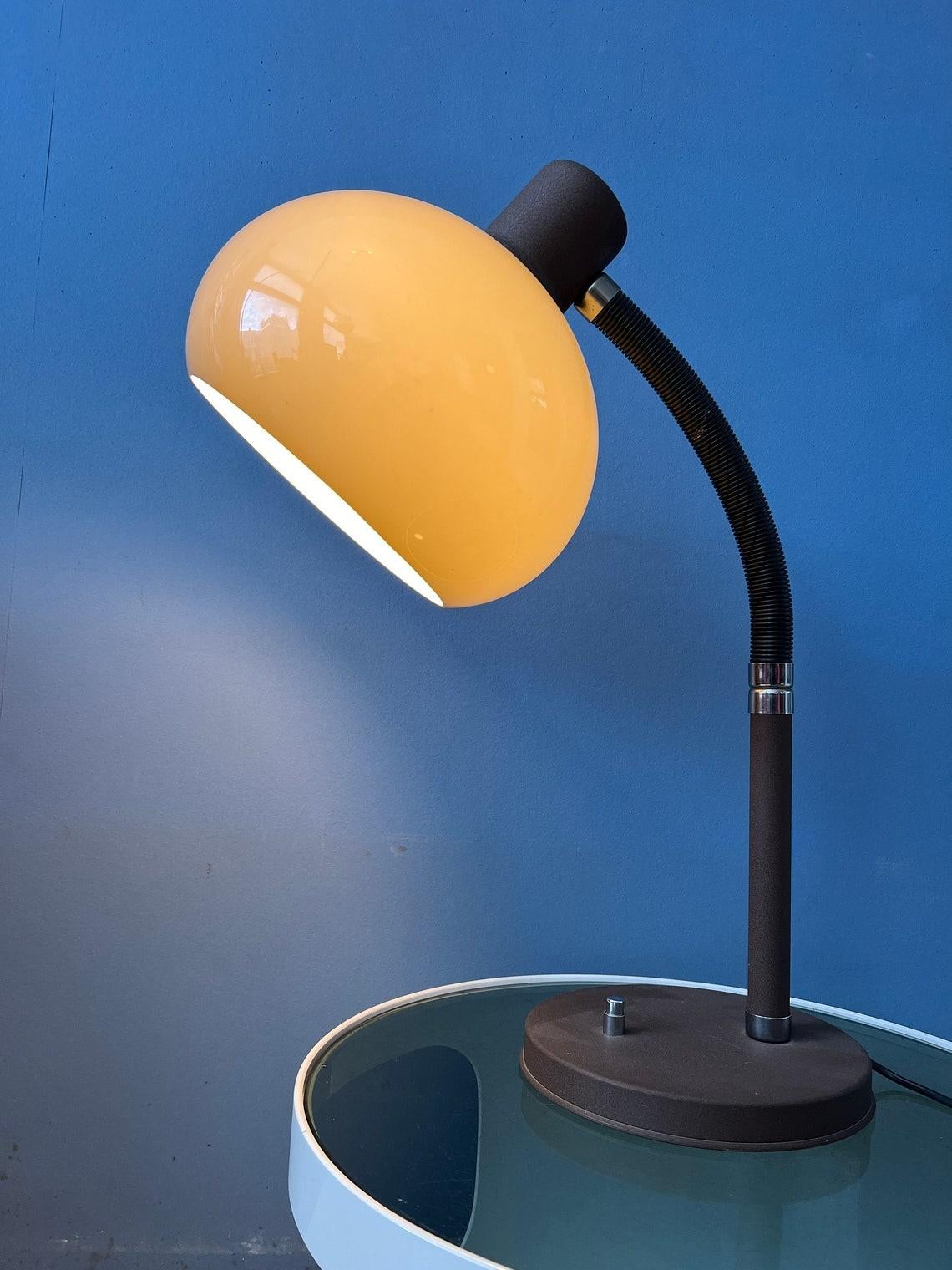 Vintage Herda Space Age Mushroom Table Lamp, 1970s In Excellent Condition For Sale In ROTTERDAM, ZH
