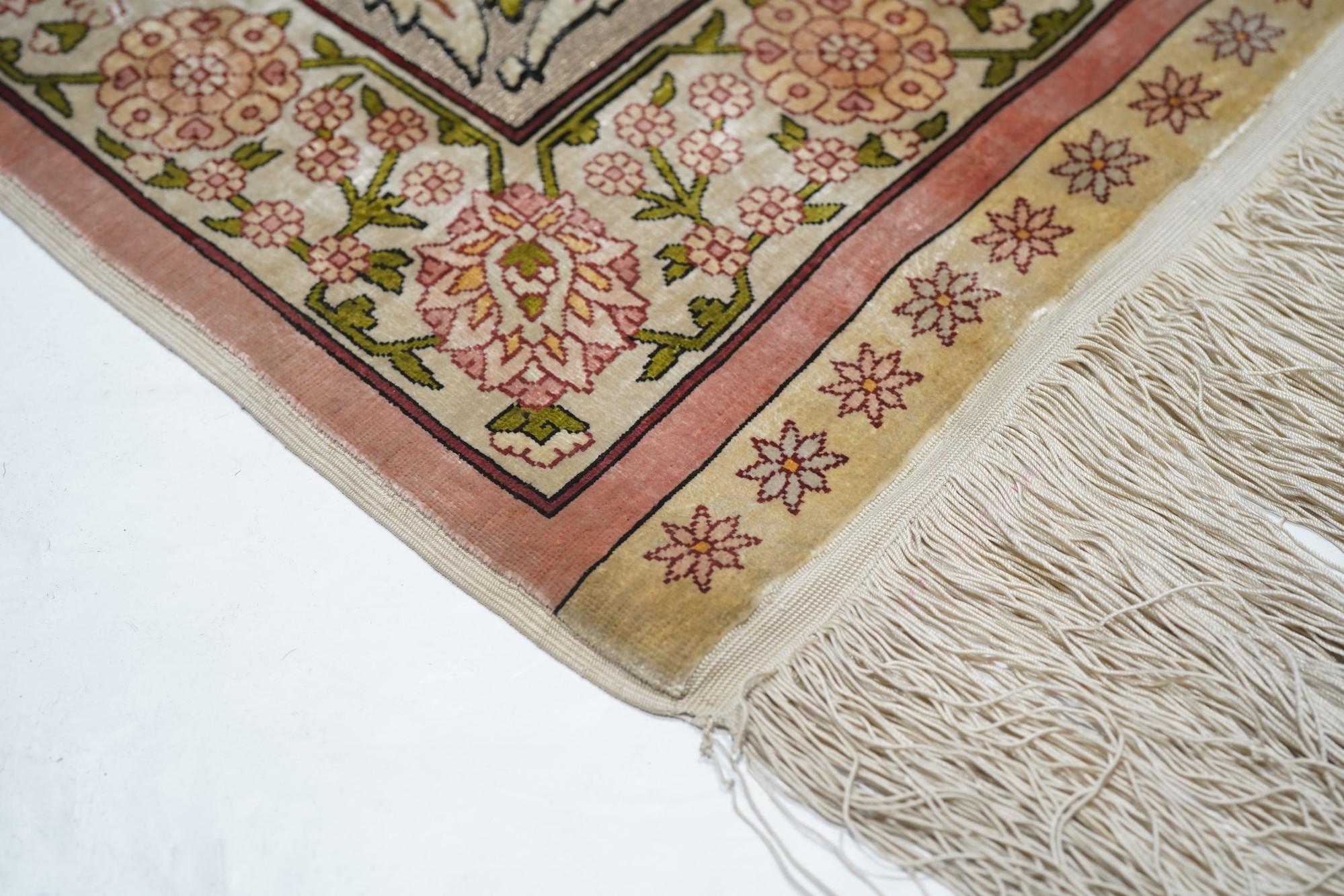 Vintage Hereke-Teppich  (Türkisch) im Angebot