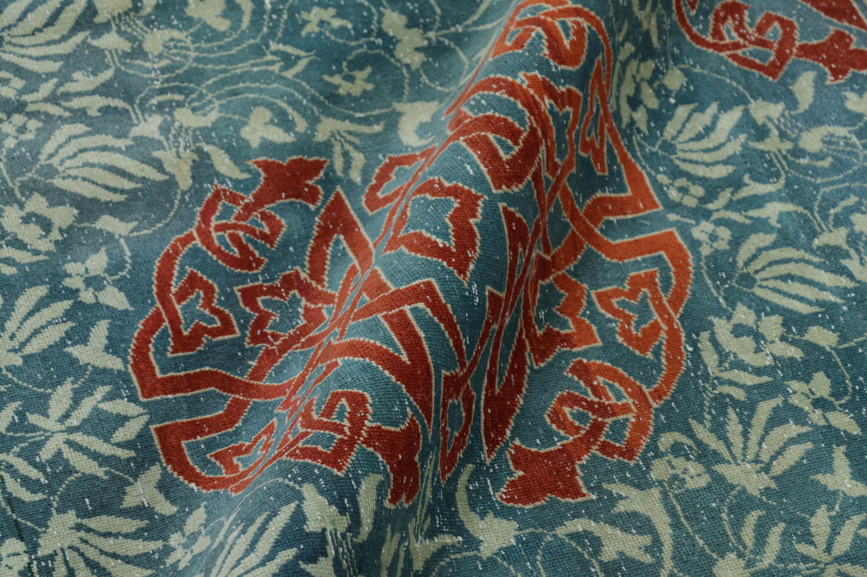 Lana Tappeto vintage Hereke in blu verde acqua con medaglioni arabescati rossi  Rug & Kilim in vendita