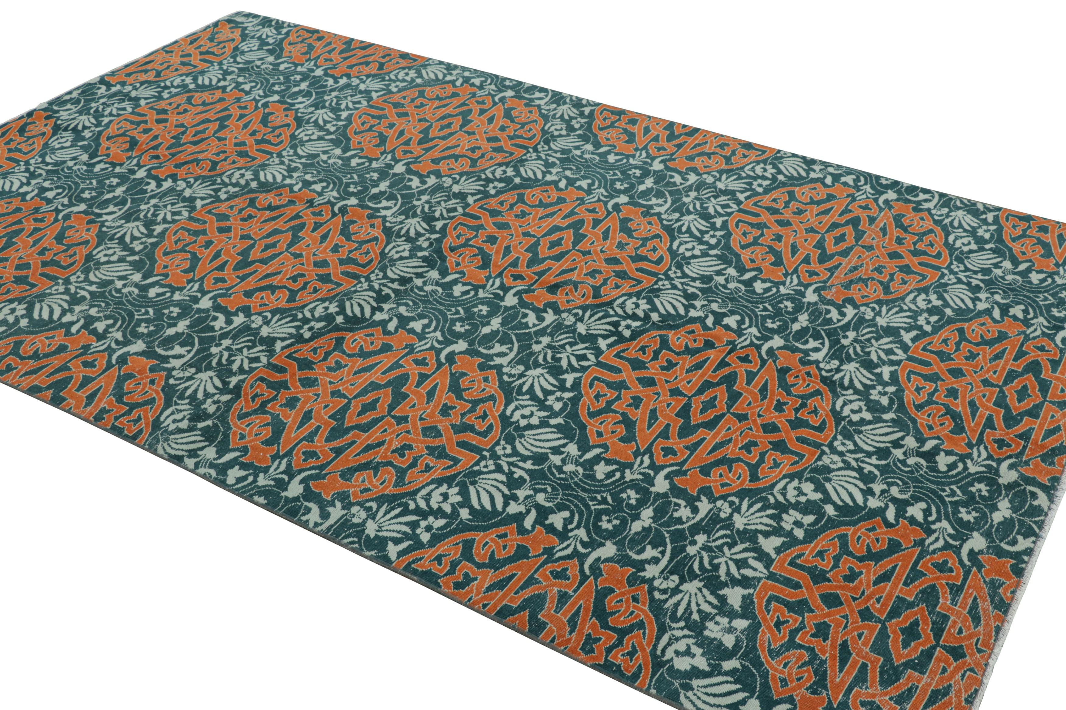 Tappeto vintage Hereke in verde acqua con medaglioni arabescati arancioni  Rug & Kilim In condizioni buone in vendita a Long Island City, NY