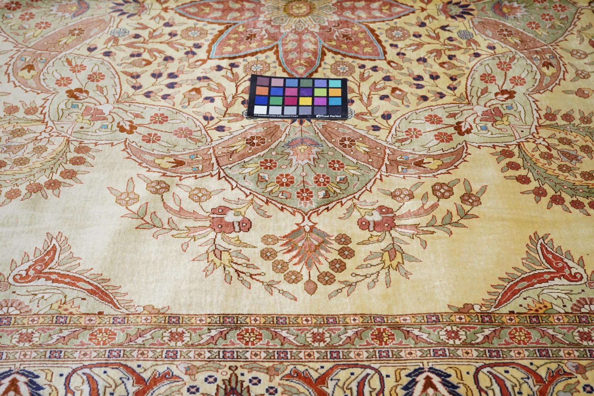 Extremely Fine Turkish Silk Herekeh Rug 6'5'' x 9'6'' For Sale 4