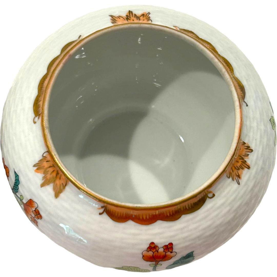 Vintage Herend Decorative Box/Jar Raised Basket Pattern w/ Orange Rose Knob For Sale 4