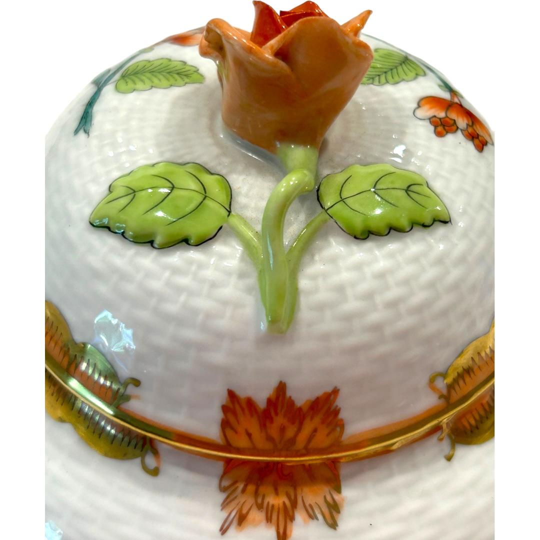 Vintage Herend Decorative Box/Jar Raised Basket Pattern w/ Orange Rose Knob For Sale 1