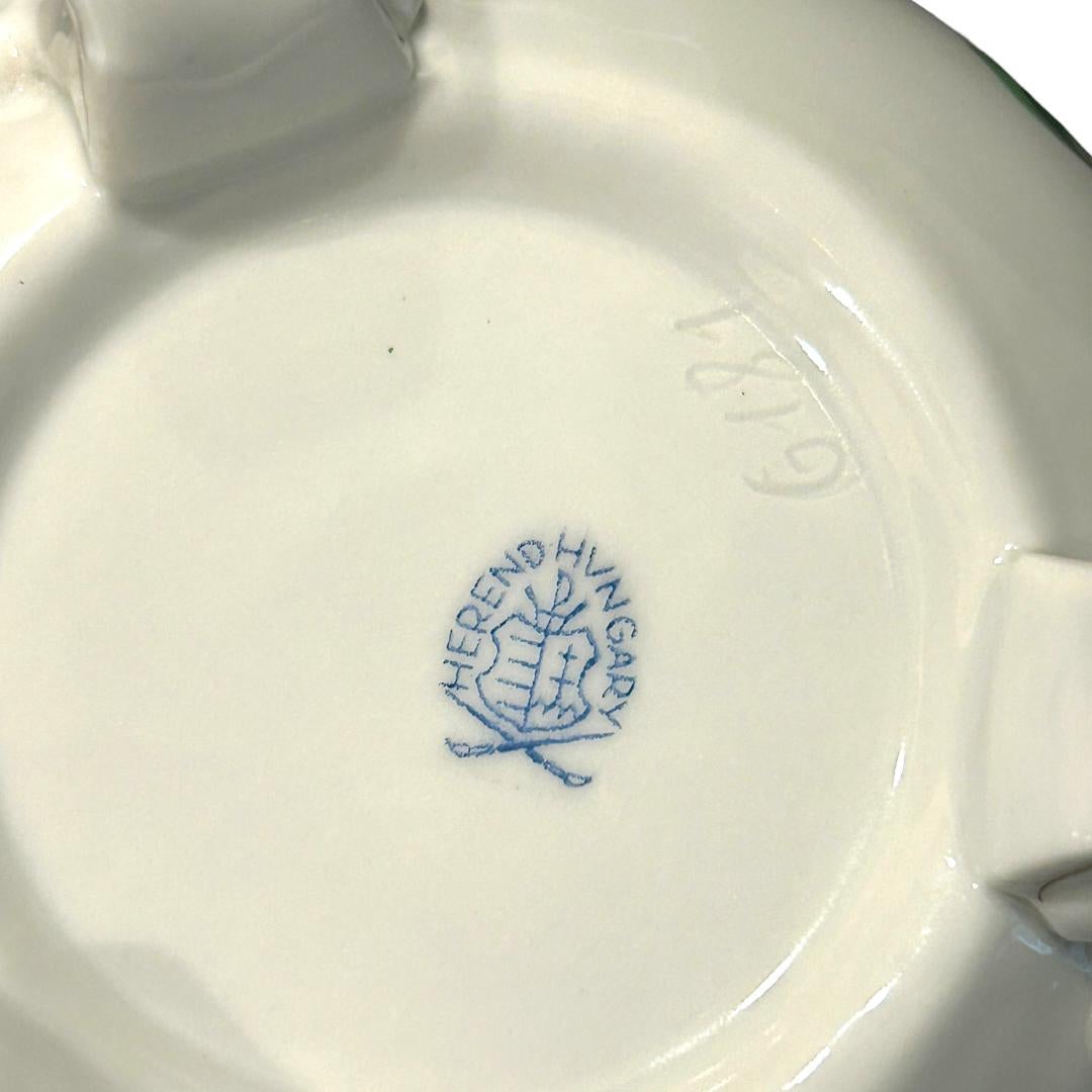 Vintage Herend Porcelain Hand Painted Floral Round Trinket Box w/ Lid For Sale 7