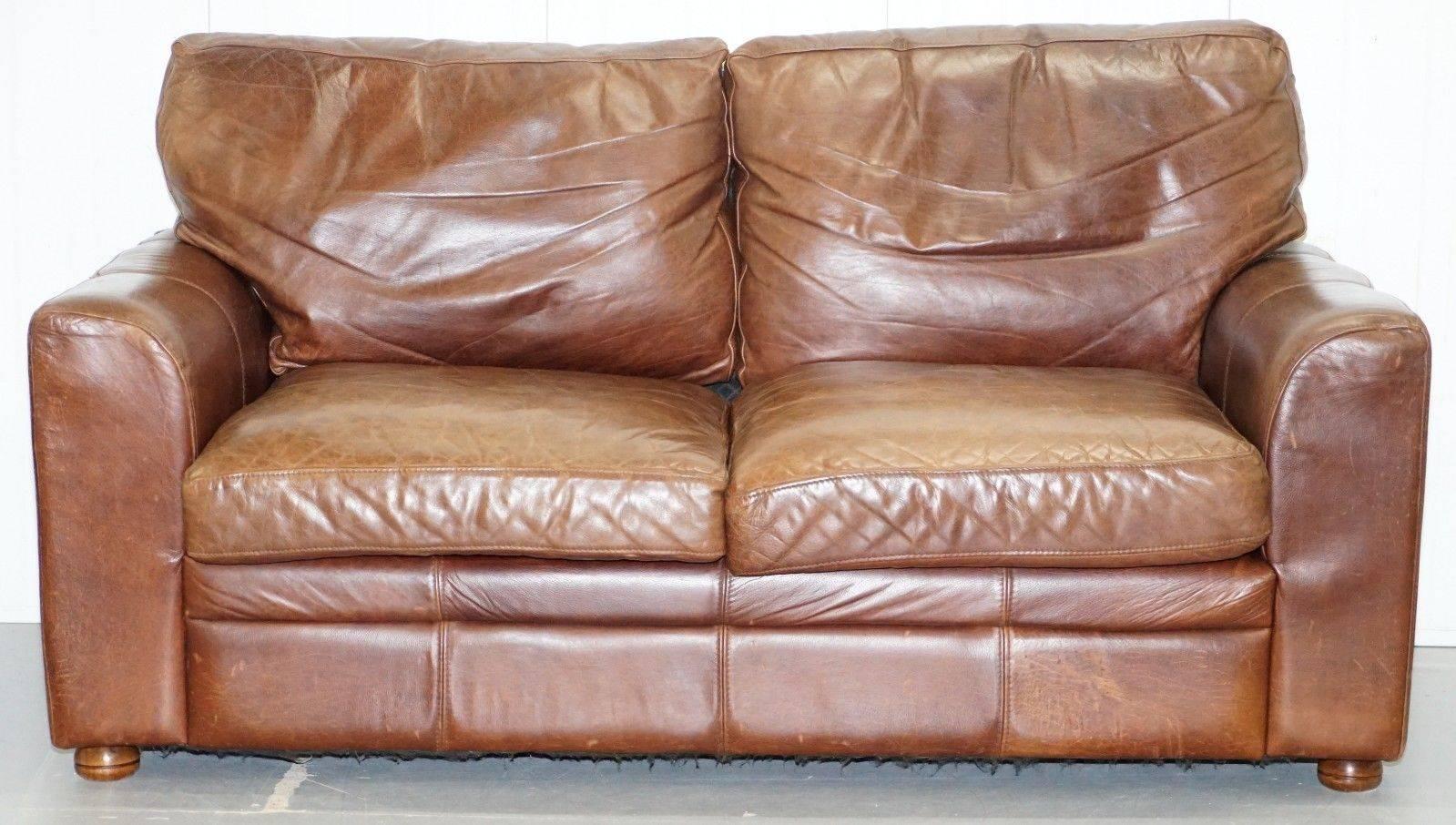 We are delighted to offer for sale this lovely Halo Soho Heritage brown leather sofa RRP £1899

In terms of condition we have deep cleaned hand condition waxed and hand polished it from top to bottom, the leather is designed to mark and wear