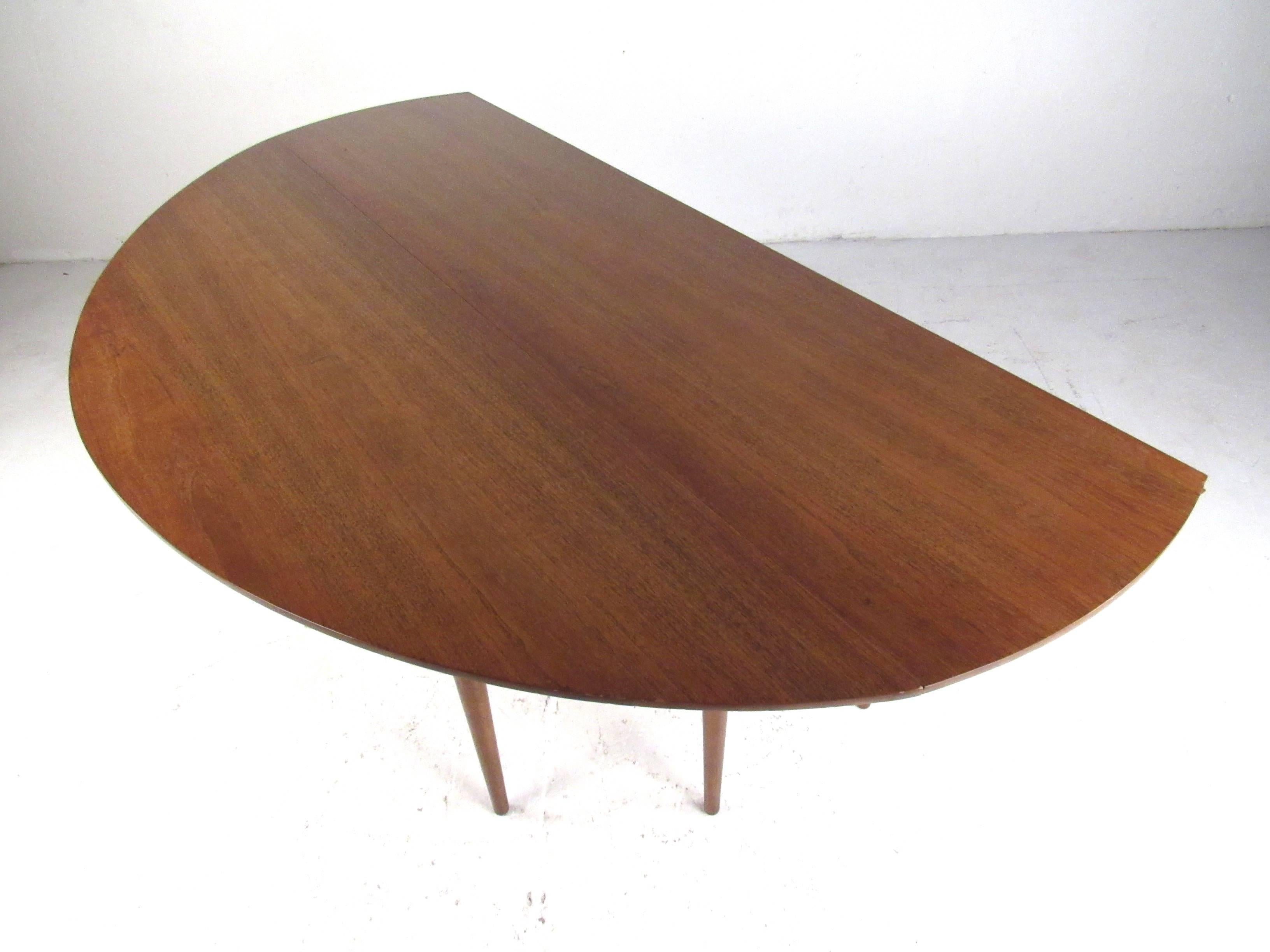 Mid-Century Modern Vintage Heritage-Henredon Gateleg Dining Table For Sale