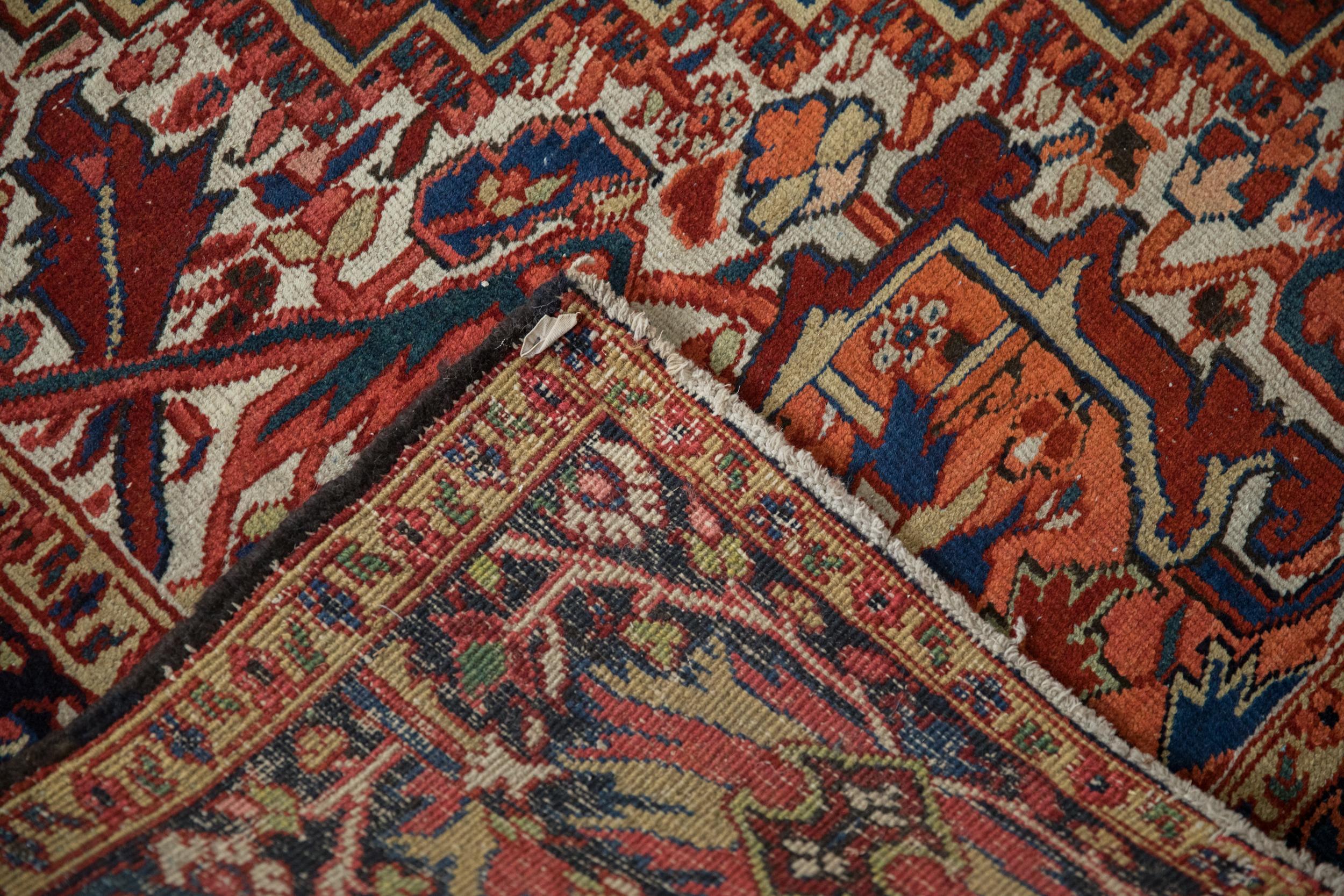 Vintage Heriz Carpet For Sale 5