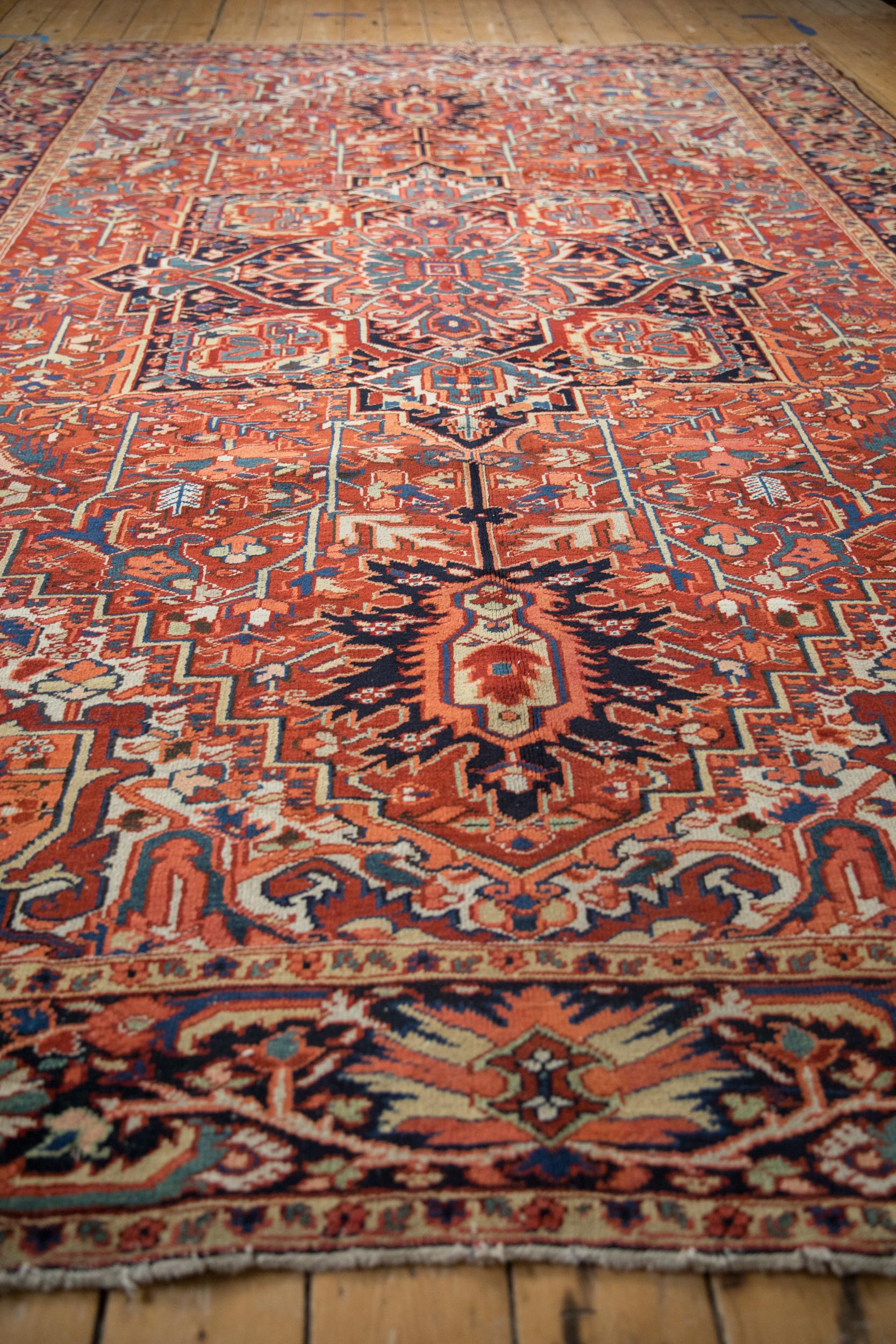 Vintage Heriz Carpet For Sale 1