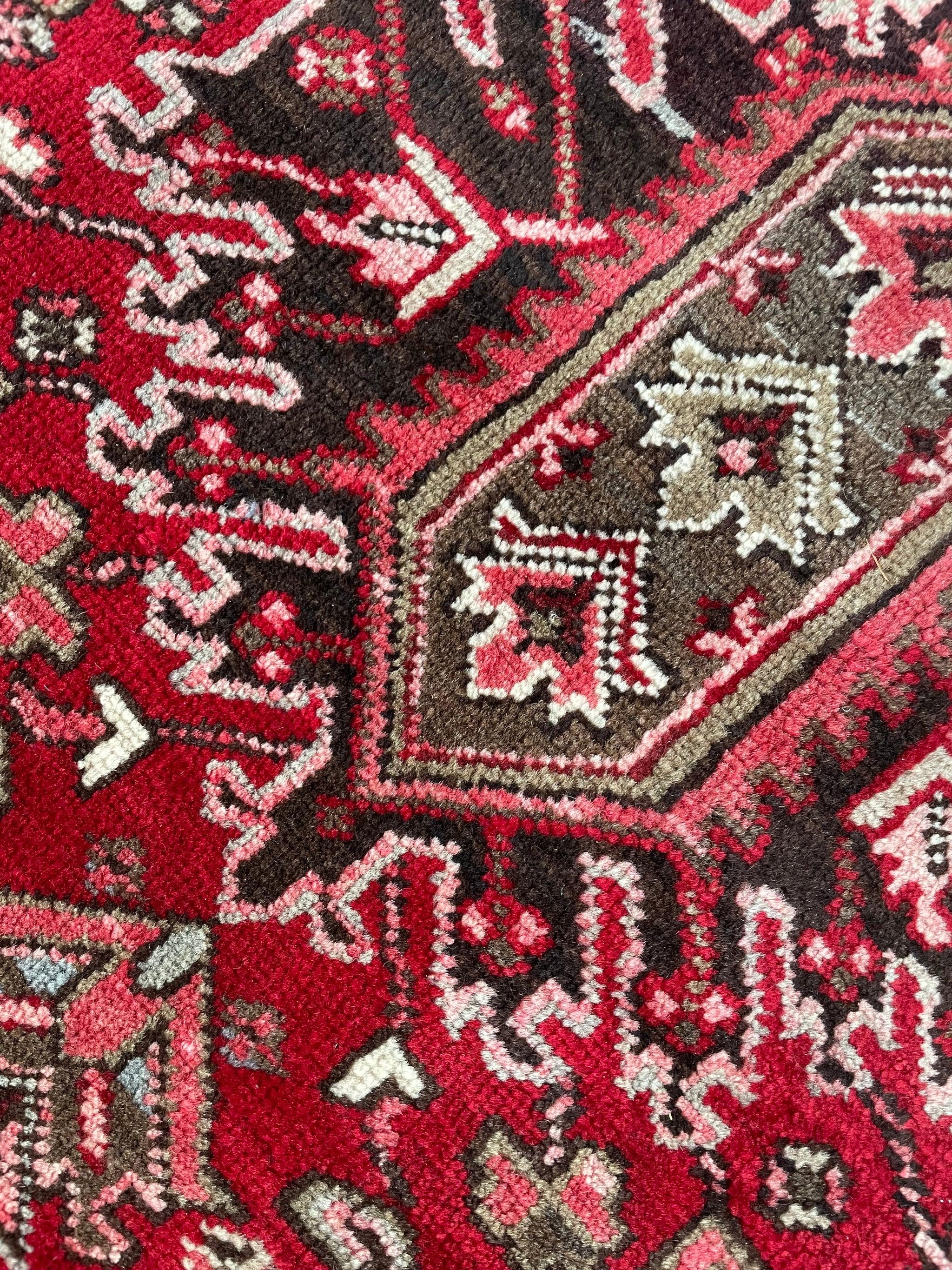 Noué à la main Tapis Vintage Heriz Plush Soft Wool, c. 1940-50's en vente