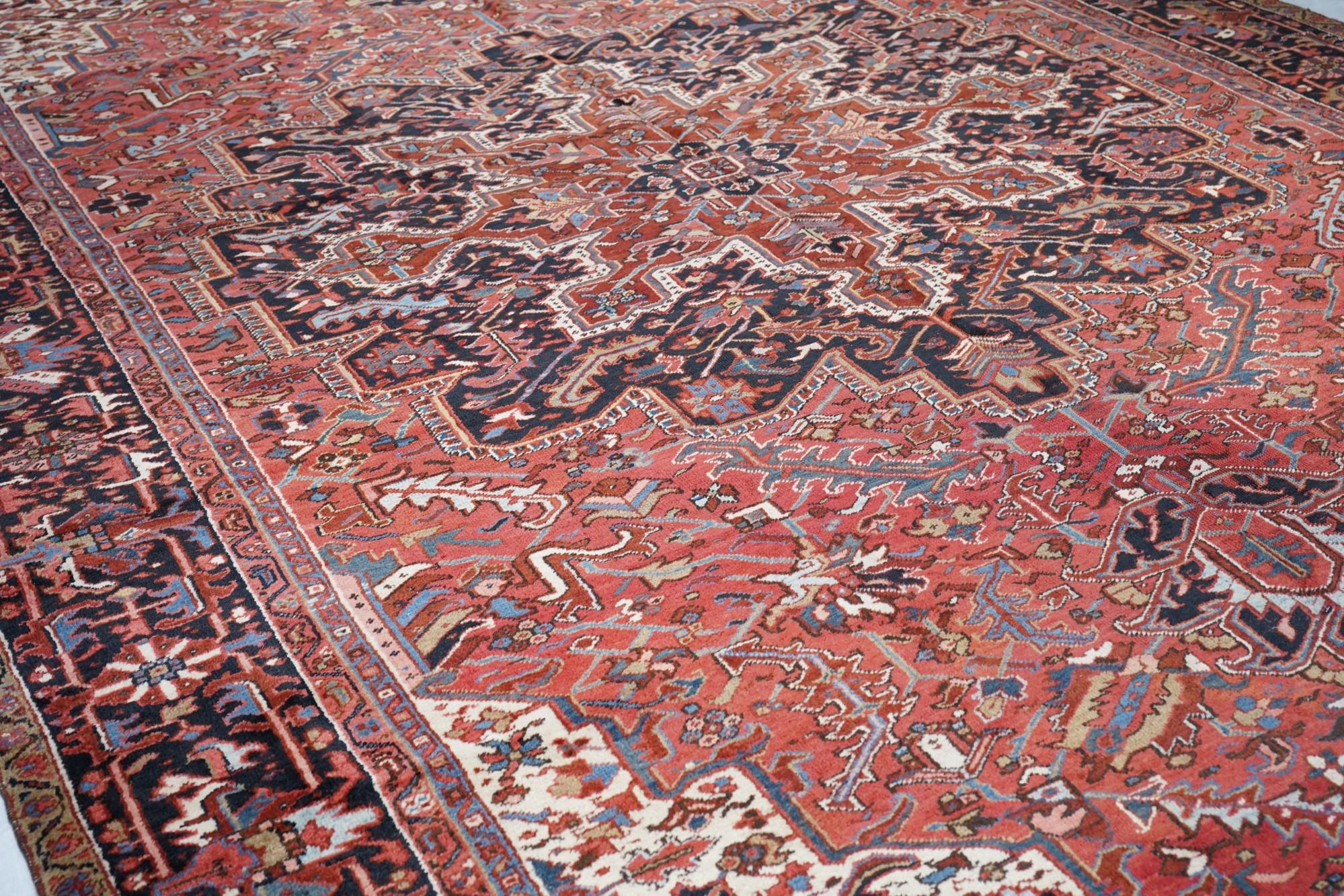 Heriz-Teppich im Vintage-Stil 10'0'' x 17'11'' (Wolle) im Angebot
