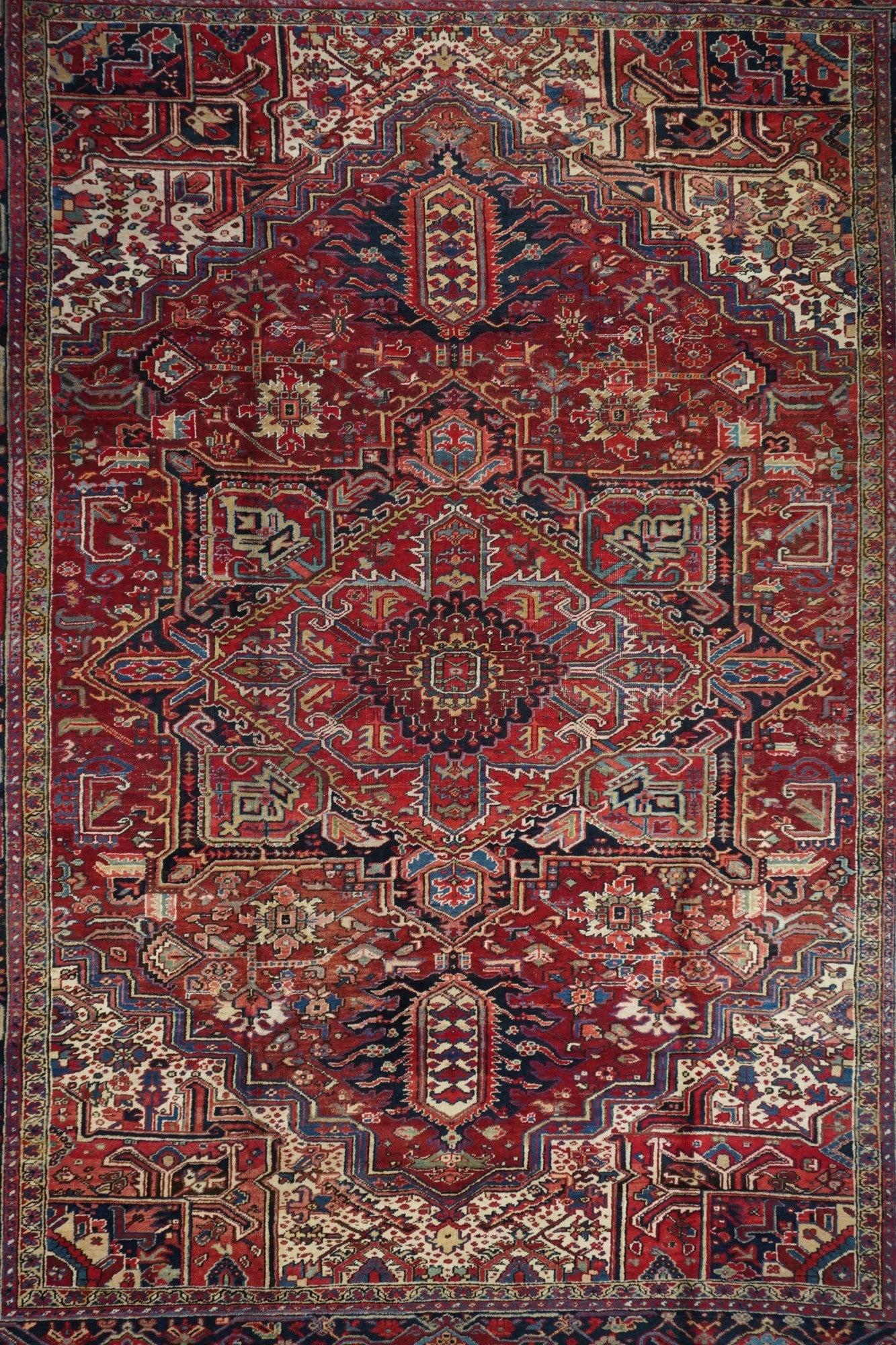 Tappeto Vintage Heriz 11'6'' x 14'6'' In condizioni buone in vendita a New York, NY
