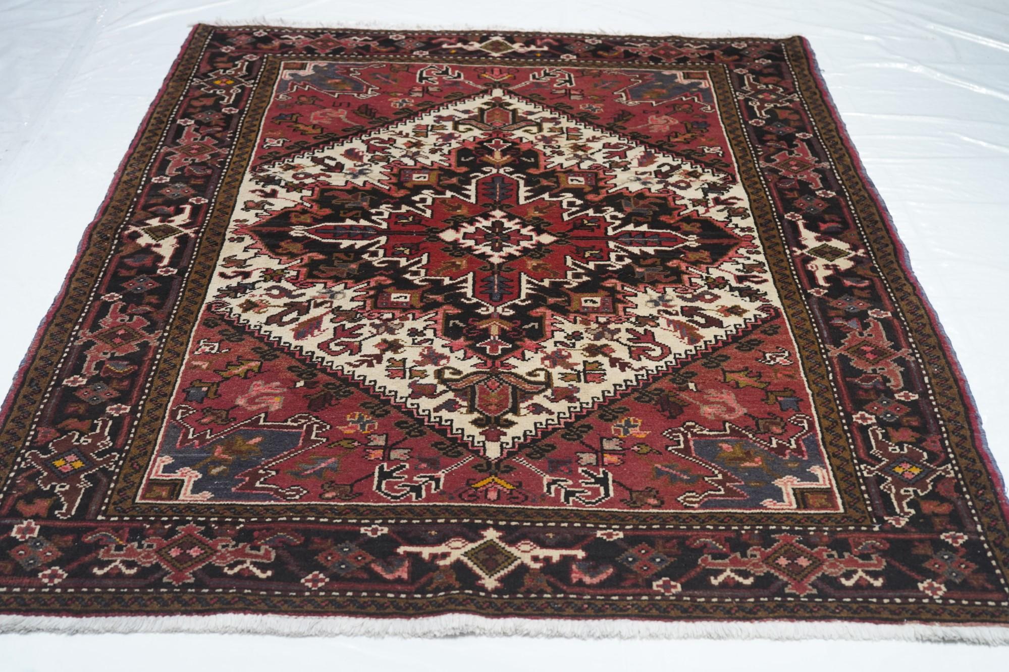 Vintage Heriz Rug For Sale 2