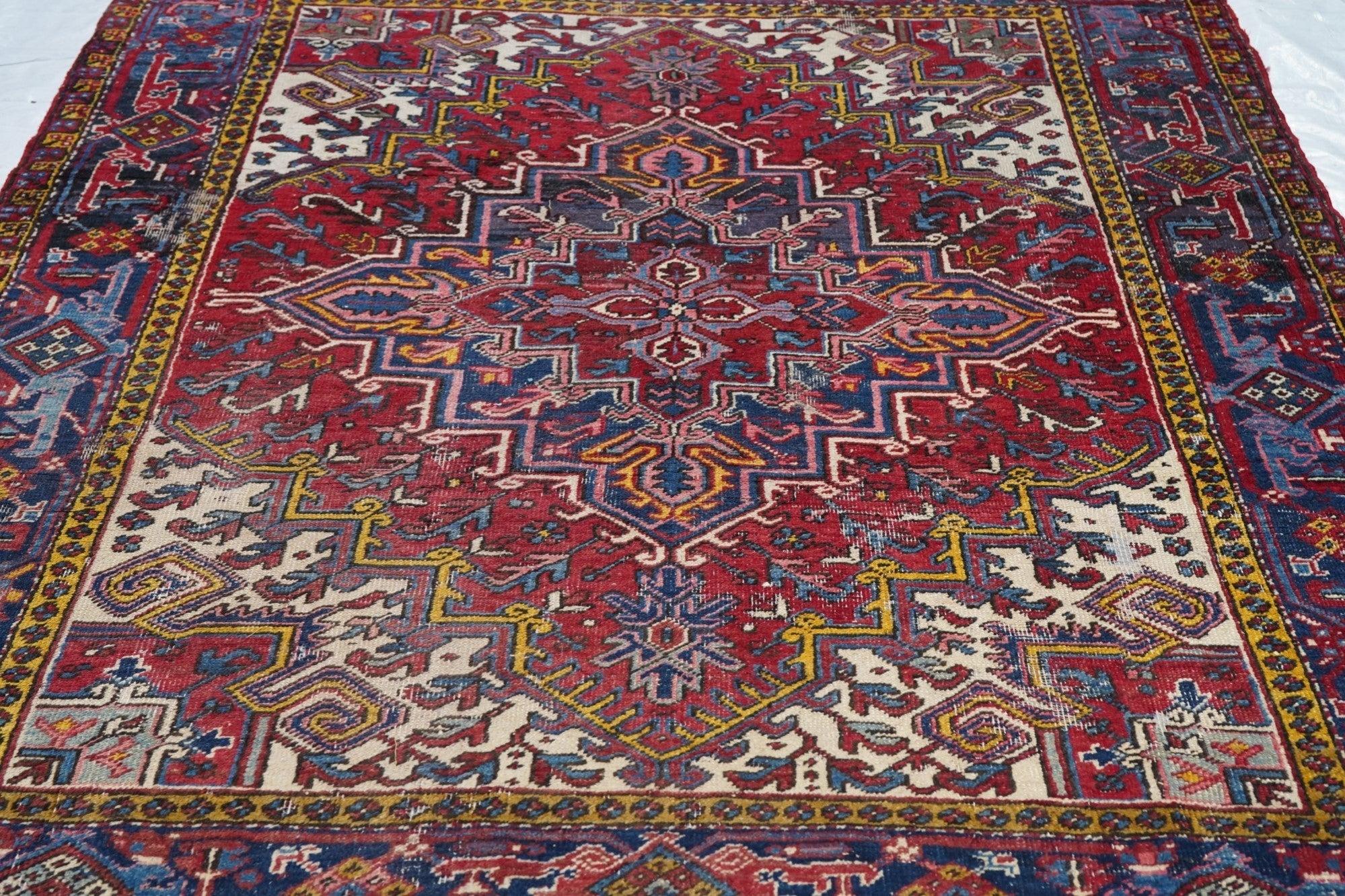 Vintage Heriz Rug 6'11'' x 7'6'' For Sale 1