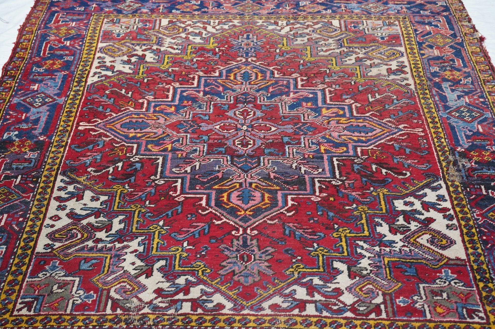 Vintage Heriz Rug 6'11'' x 7'6'' For Sale 2